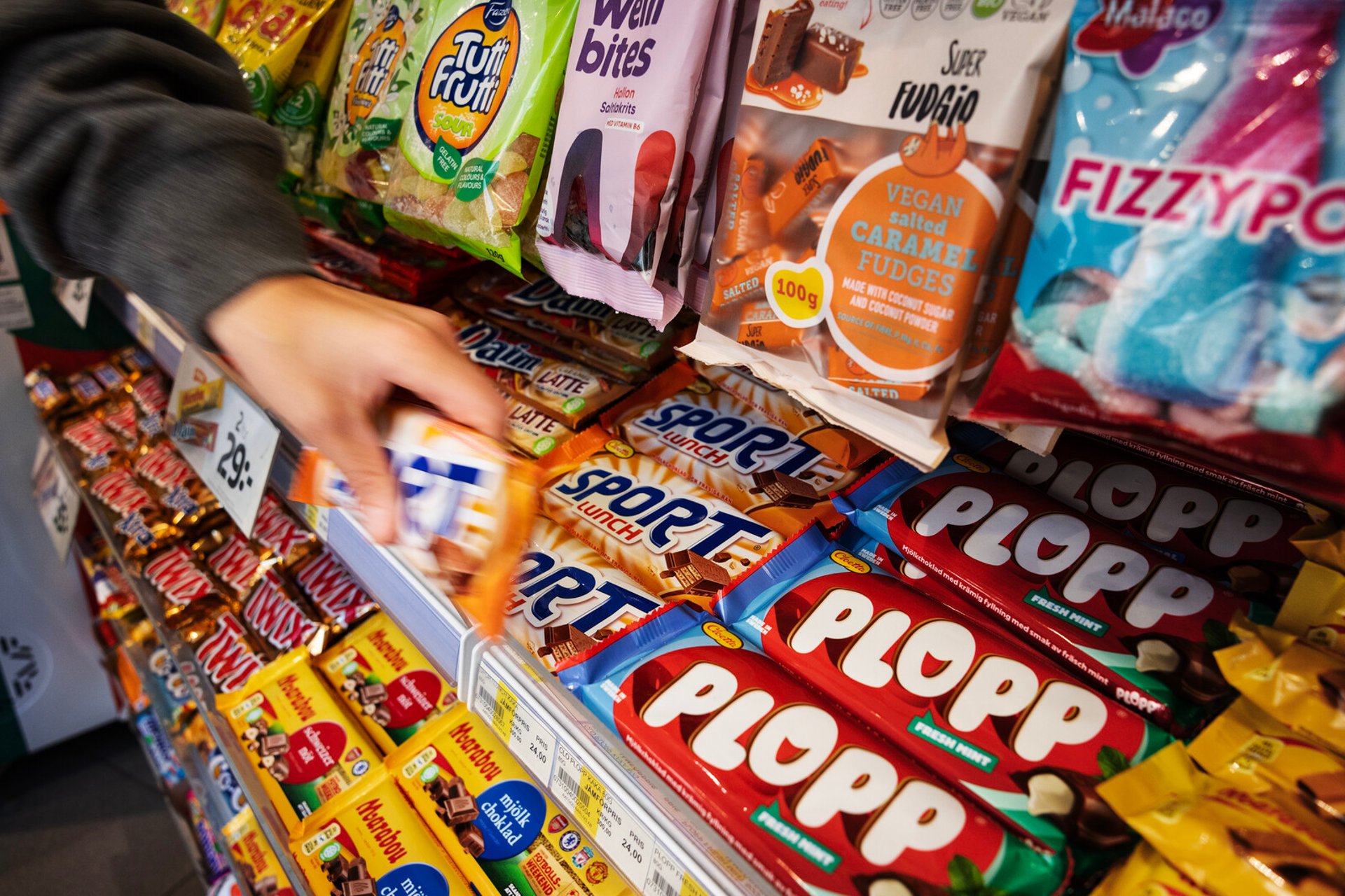 Proposal: Limit Advertising for Junk Food and Snacks