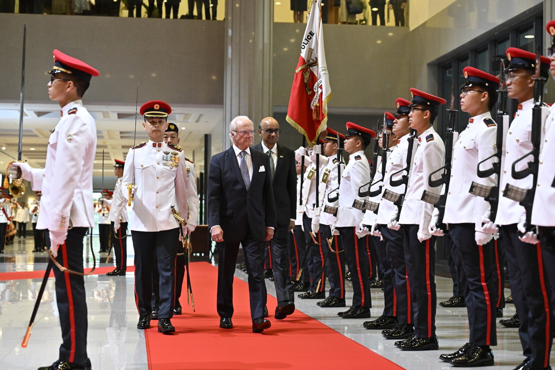 The King in Singapore without the Queen