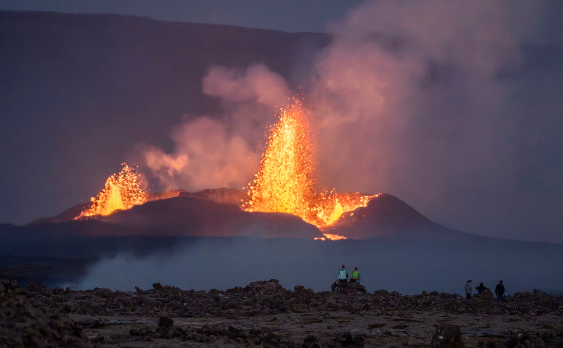 New volcanic eruption on Iceland