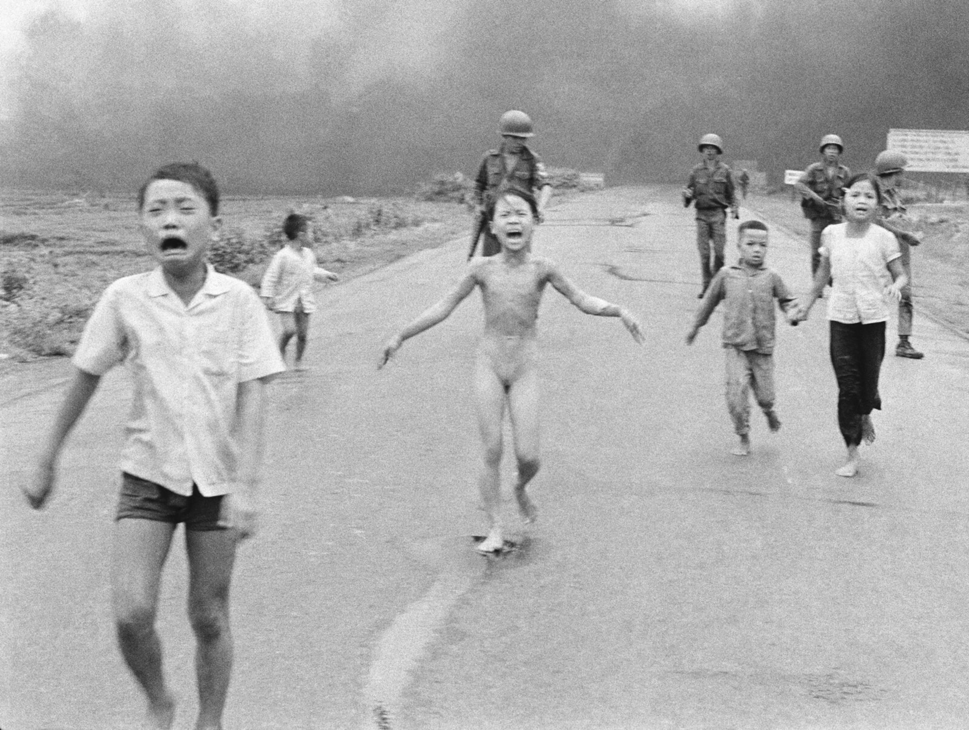 Conflict over iconic photo from the Vietnam War