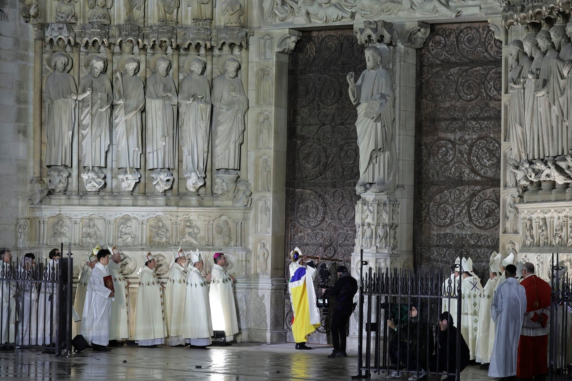 Notre Dame reopened - "Achieved the impossible"