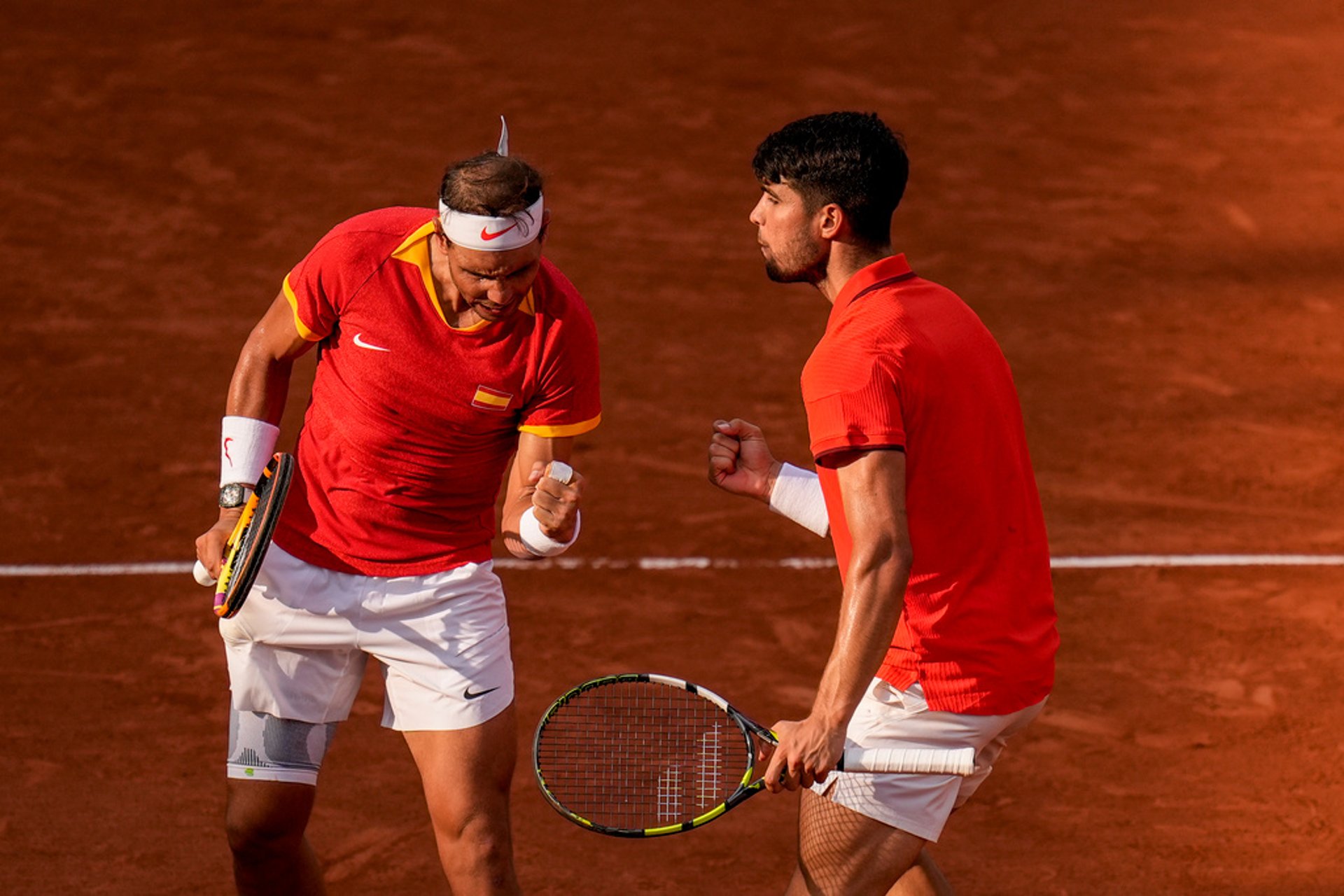 Nadal-Alcaraz advance after decisive tiebreak