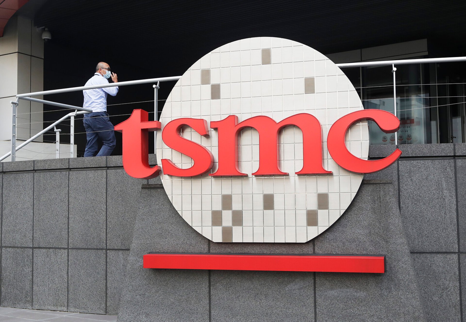 TSMC to Invest $100 Billion in U.S. Chip Production Expansion