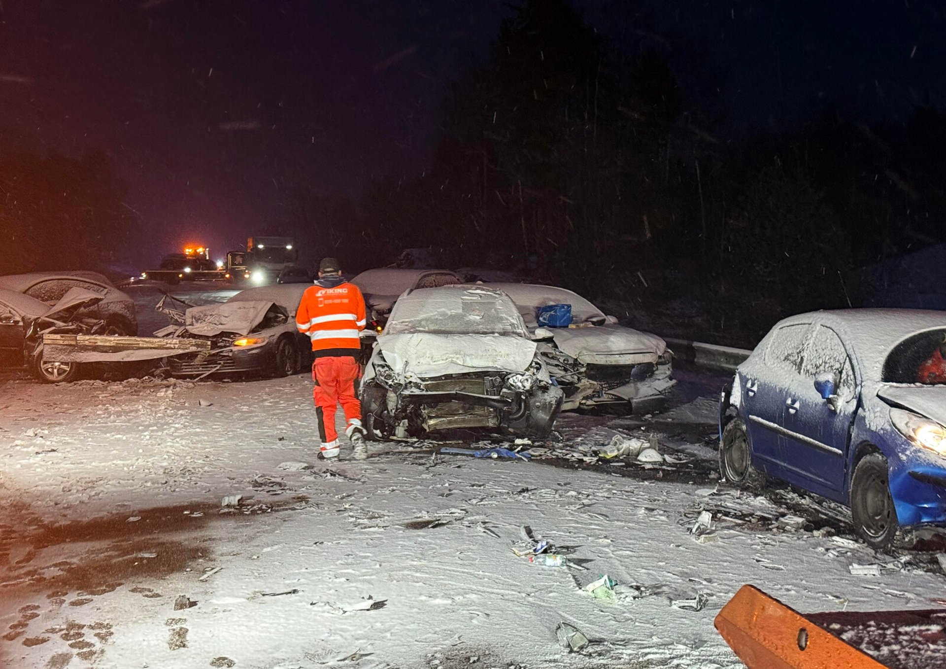 Mass accidents in snowy weather – 120 people to hospital