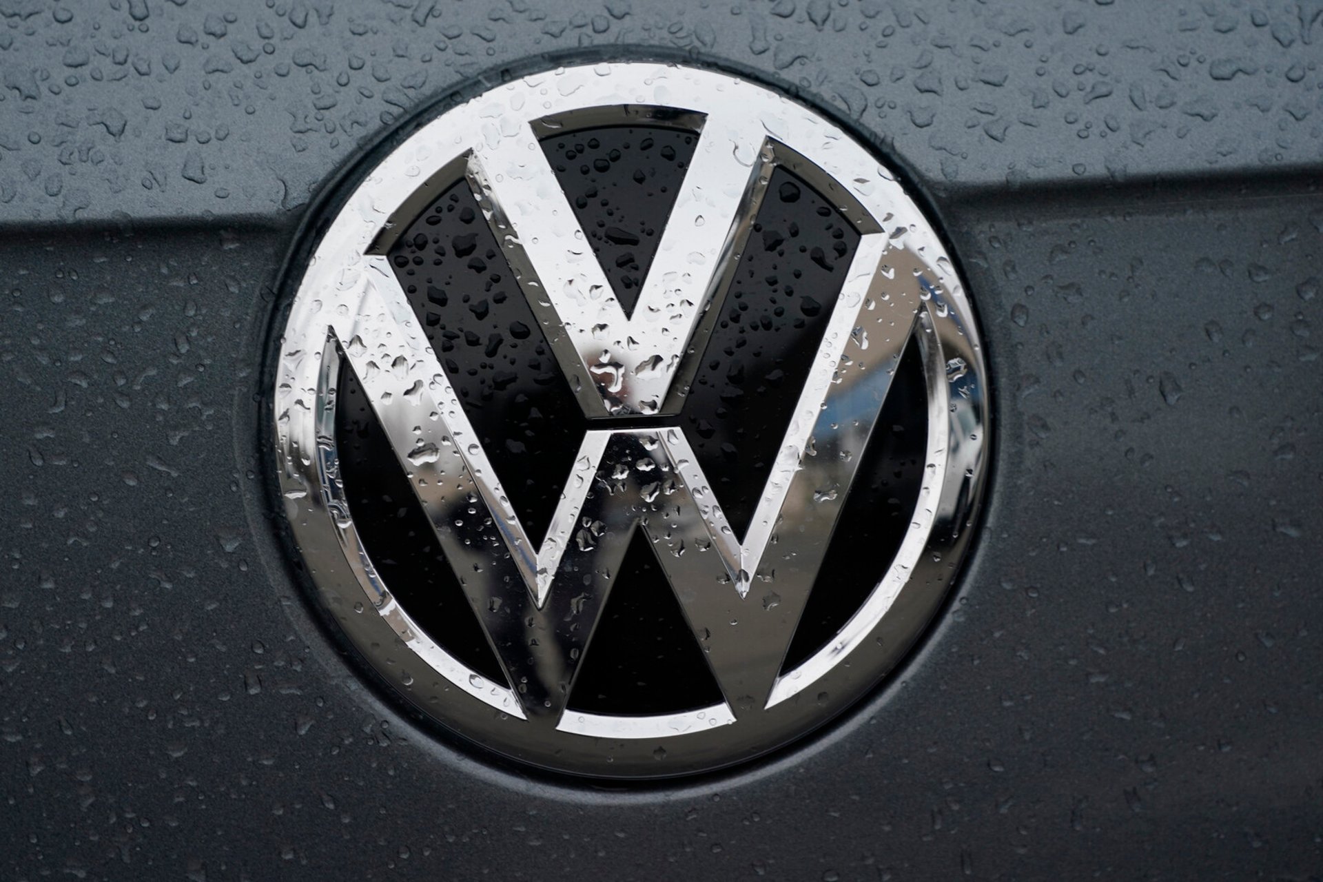 Volkswagen terminates agreement with trade unions