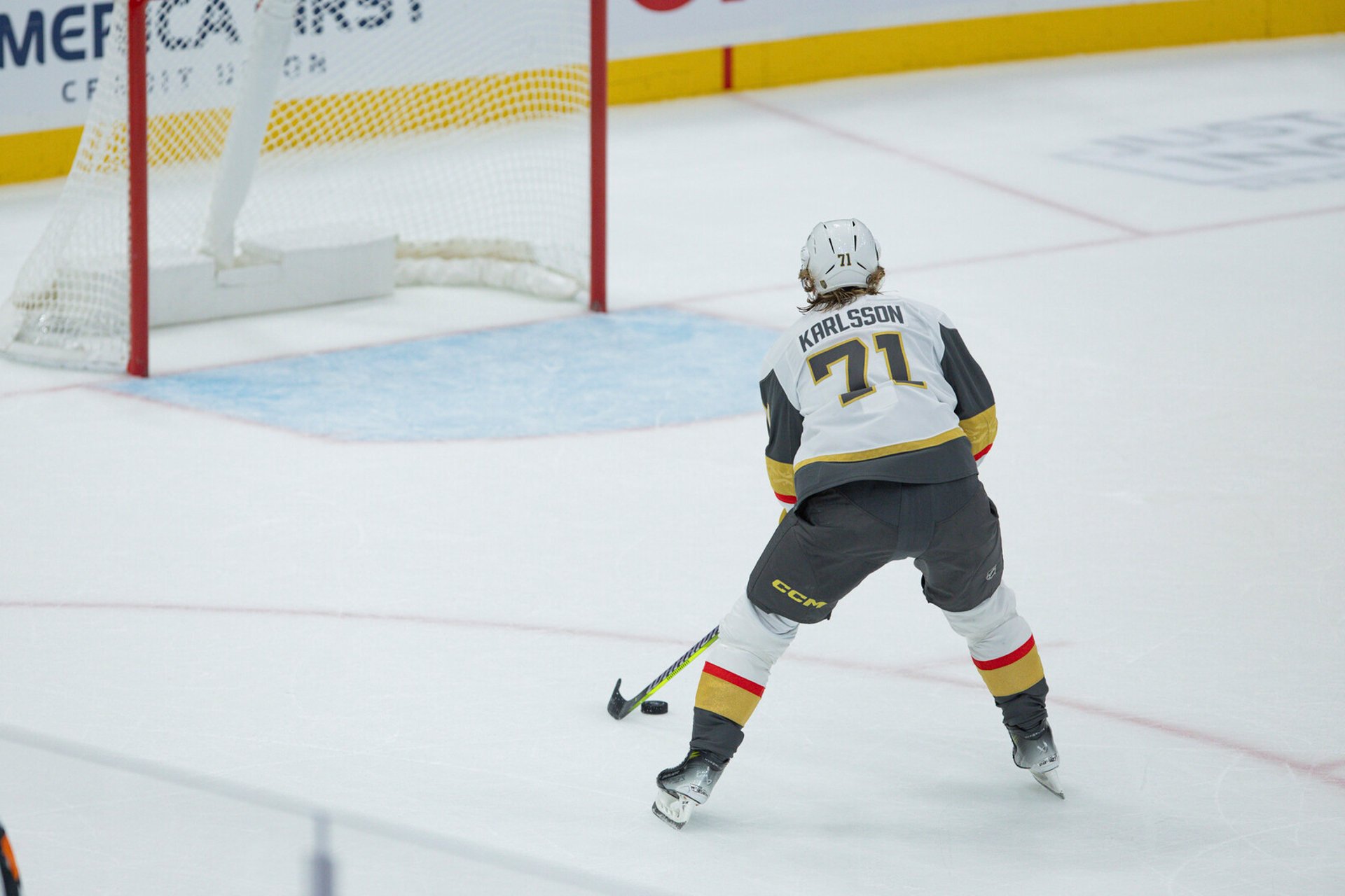 William Karlsson scores winner for Vegas