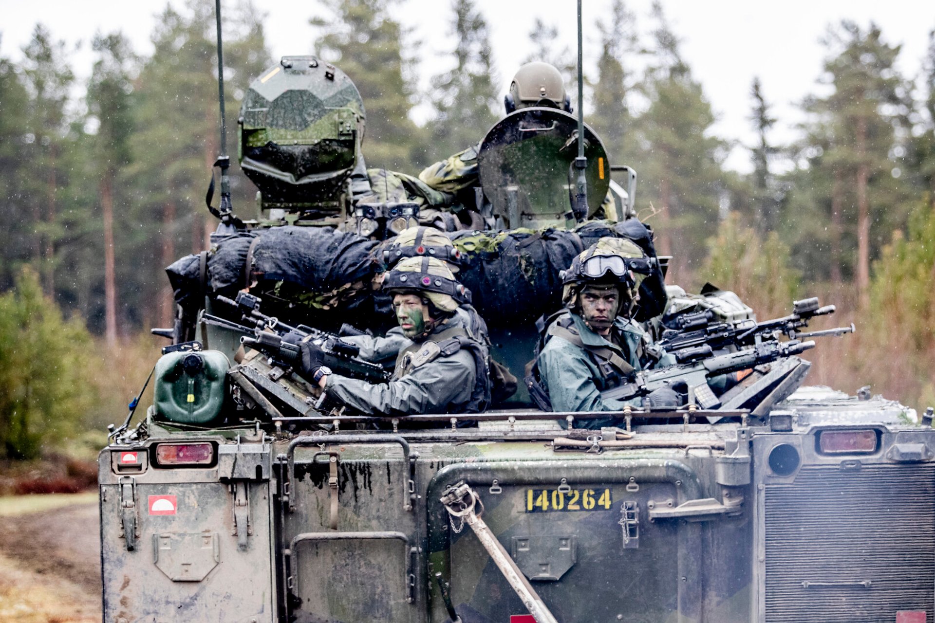 Sweden's Defence Forces Seek More Autonomy in Equipment Purchases