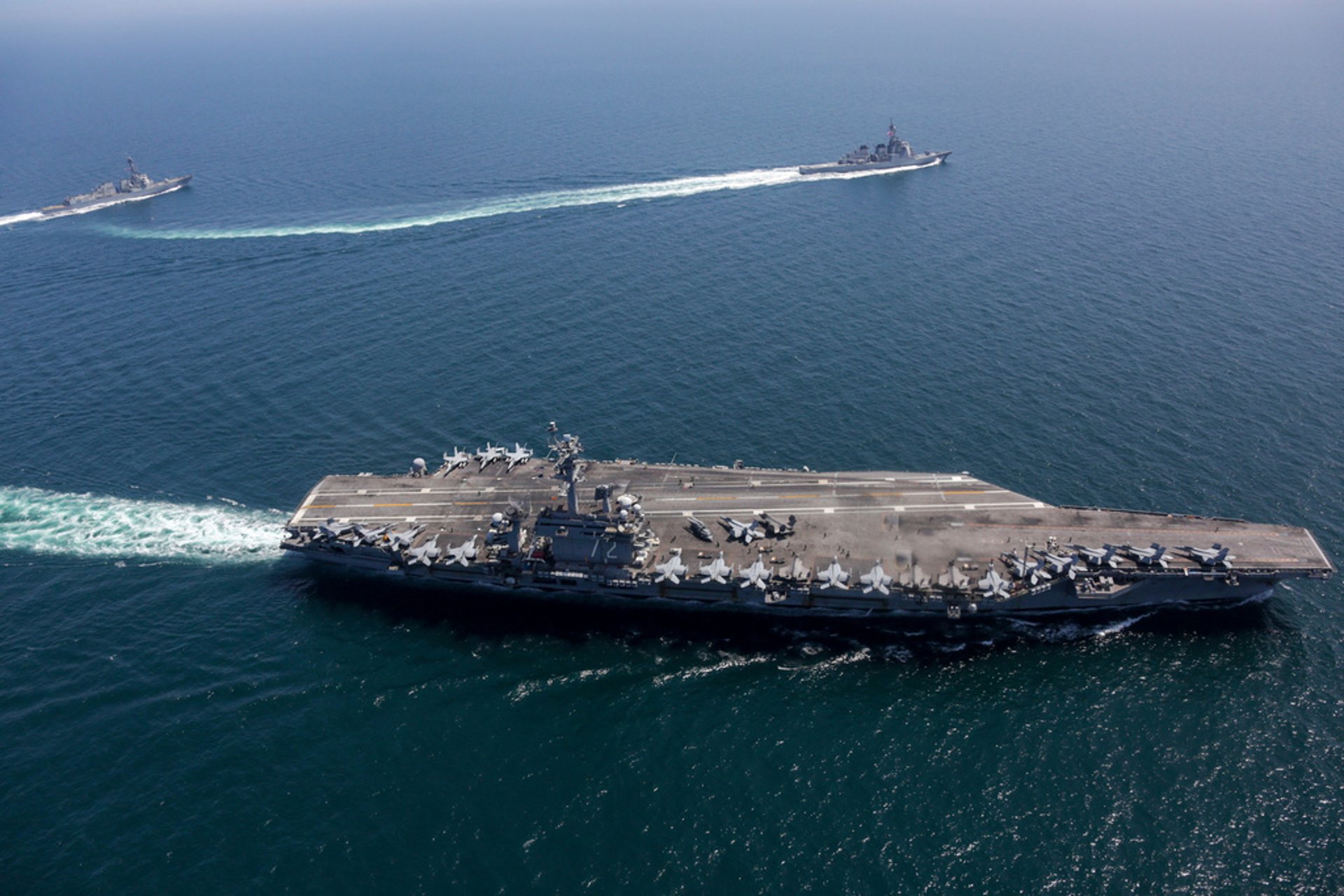 USA sends aircraft carrier to the Middle East