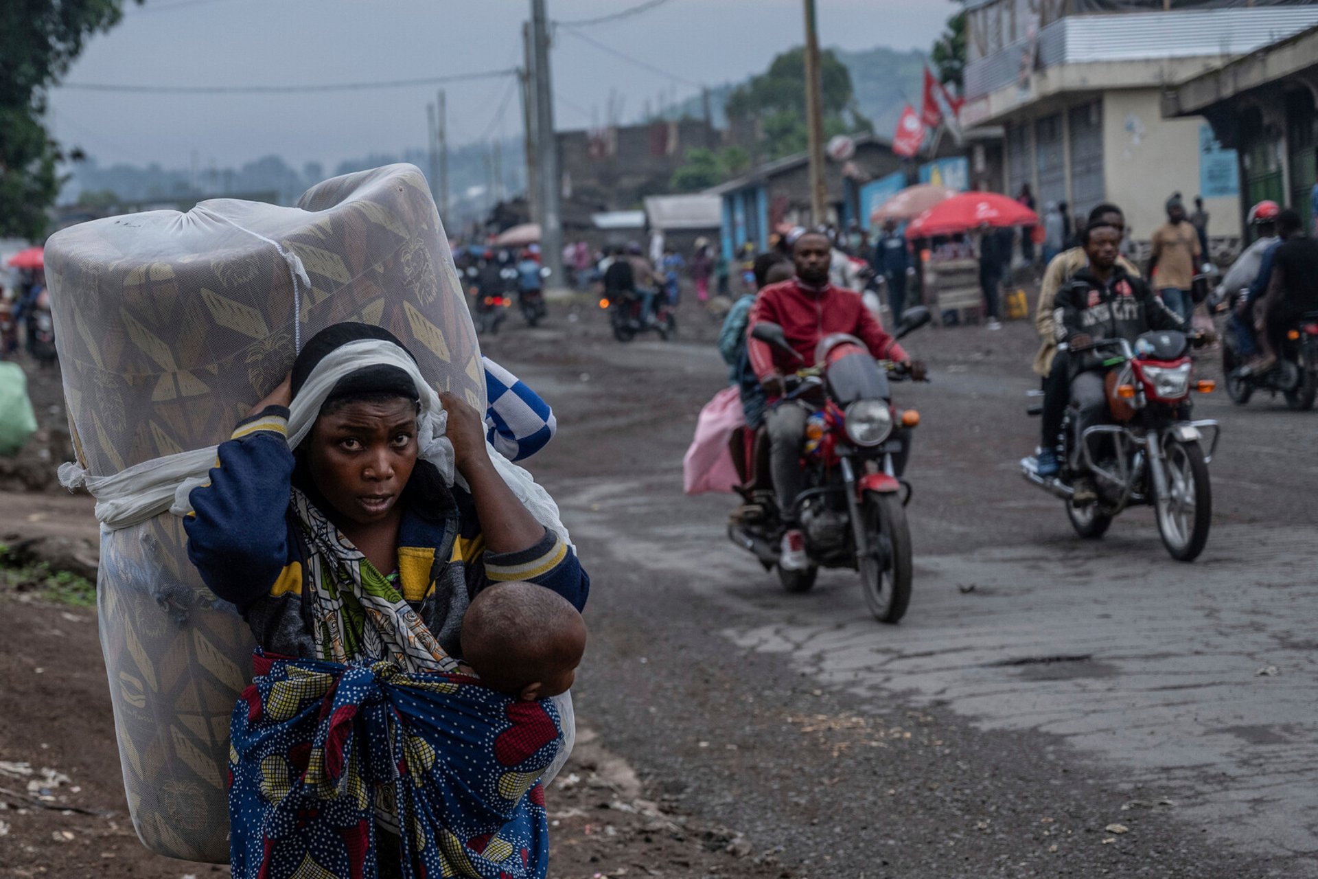 Thousands flee chaos in Congo – explosions in Goma