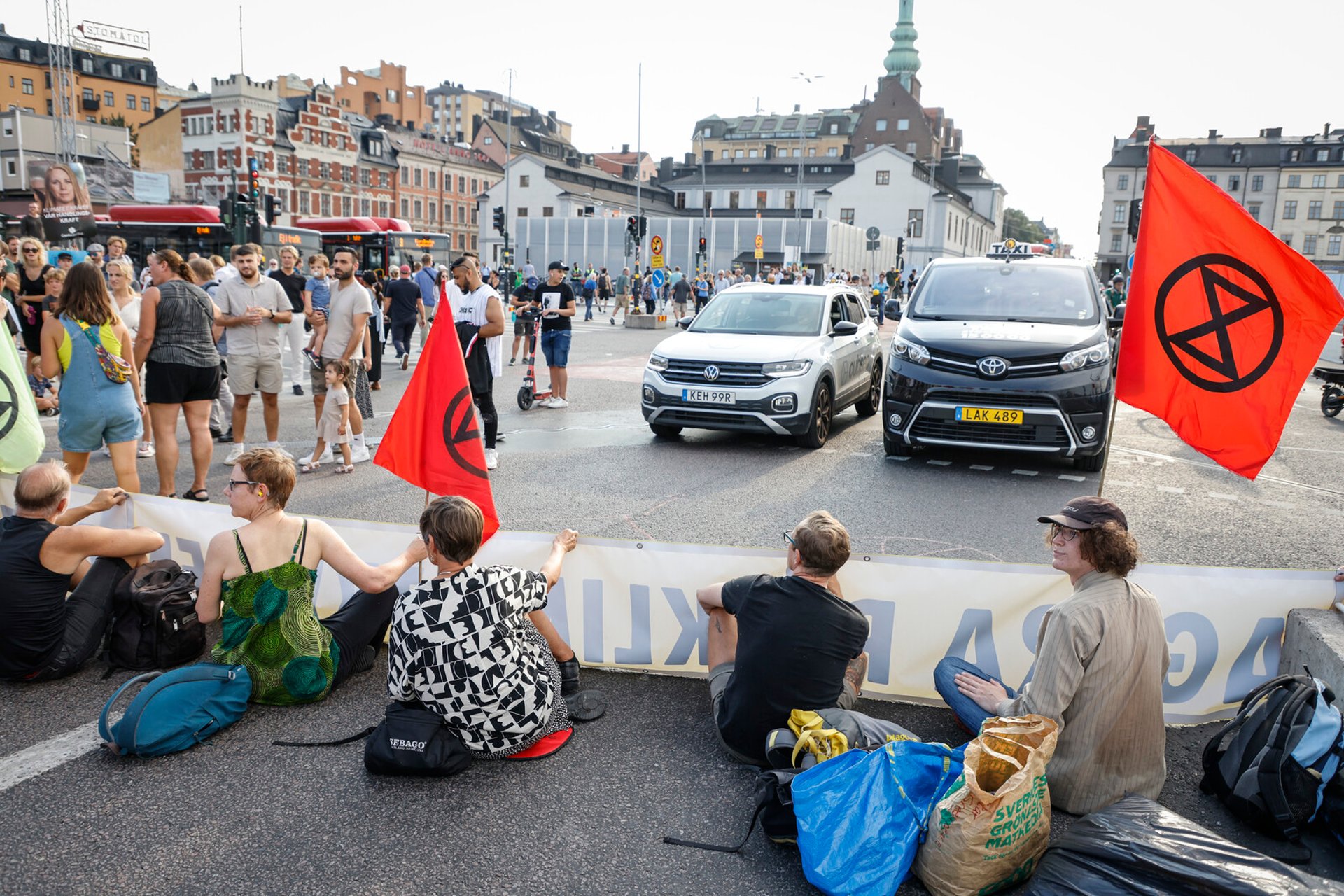 Climate Researcher Acquitted of Blockade: