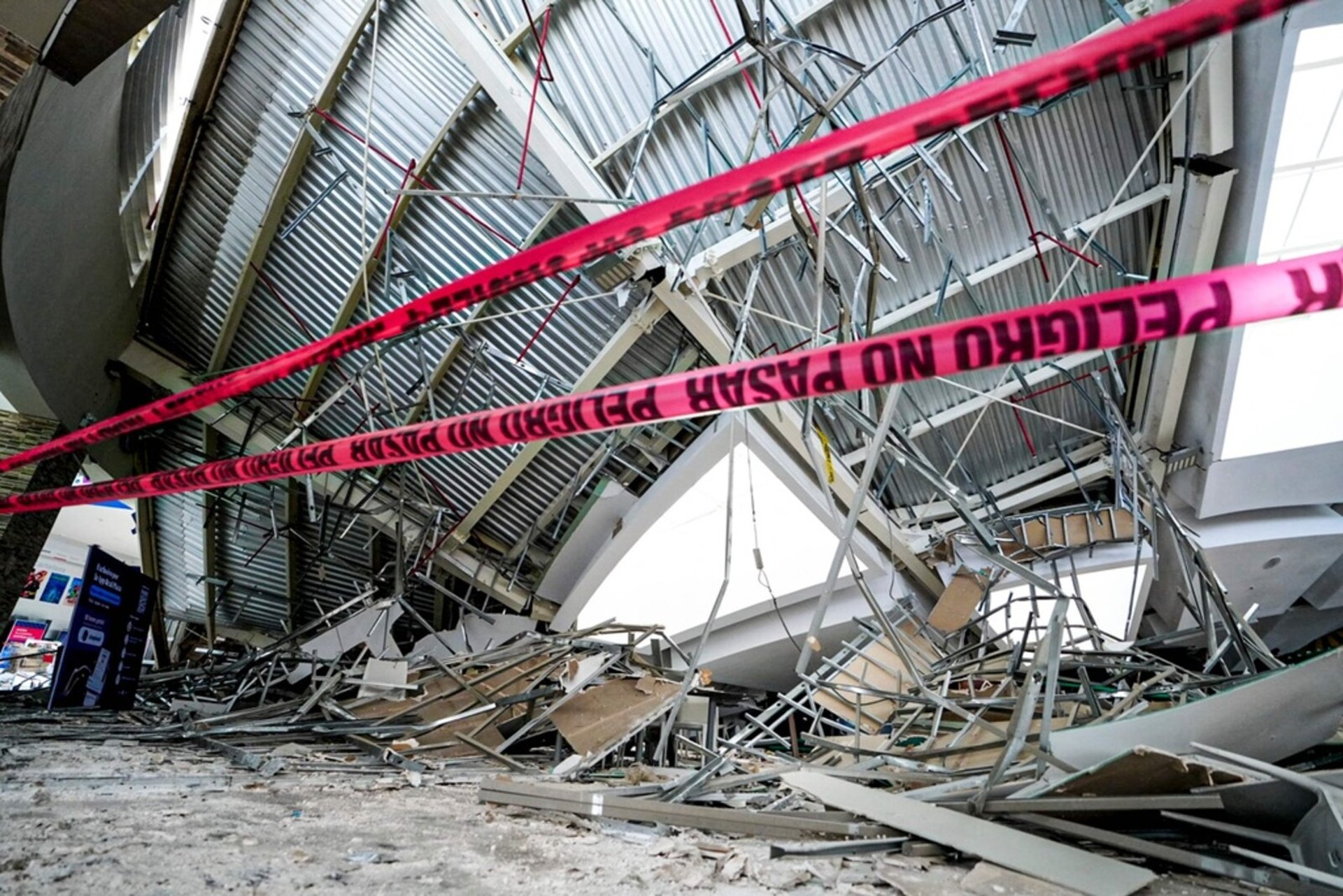 Six Dead After Roof Collapse in Mall