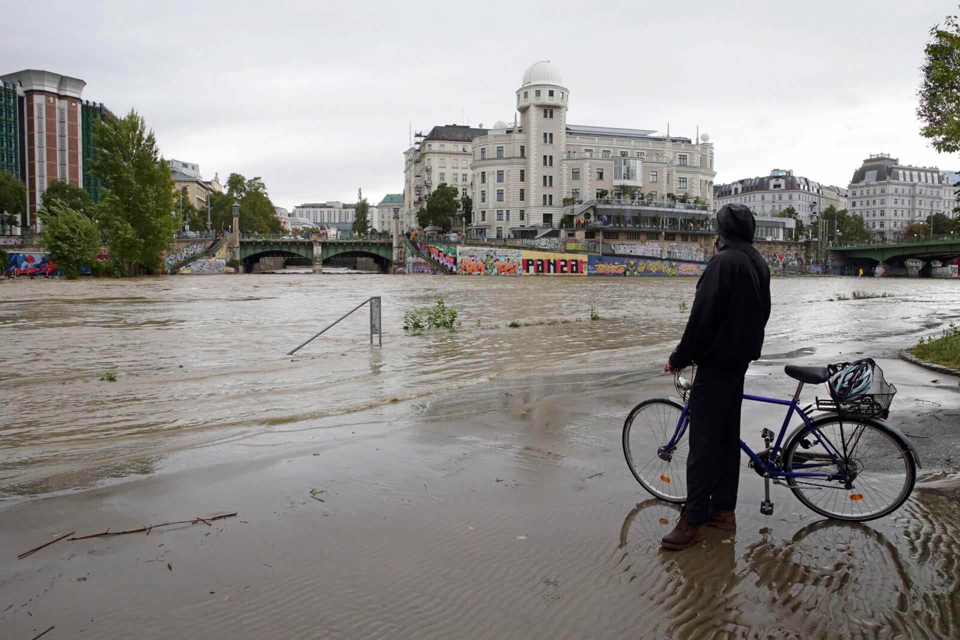 Austria begins paying out storm damage compensation