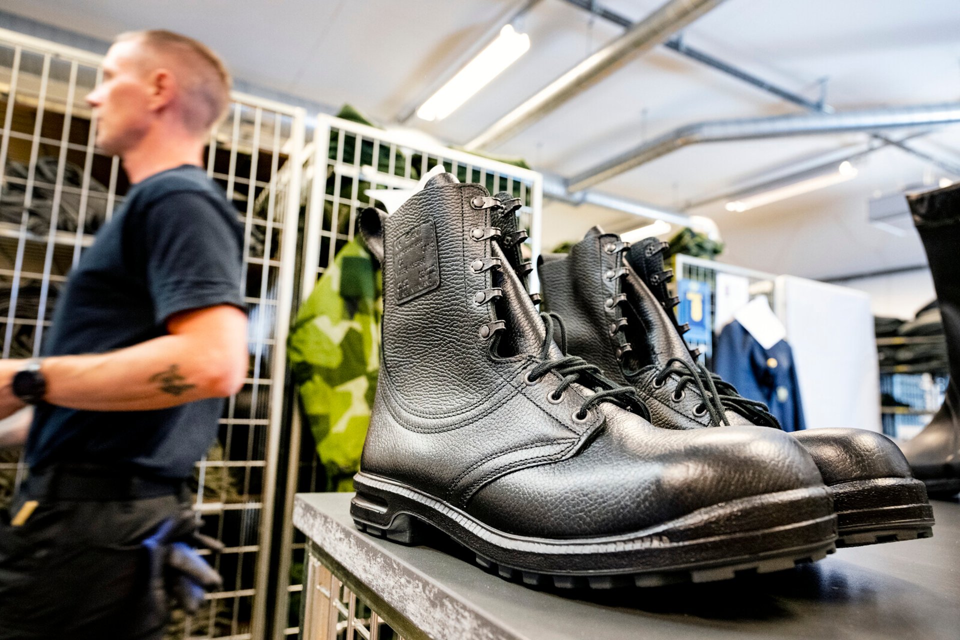 Fungal infections and toenail problems due to the military's new boots