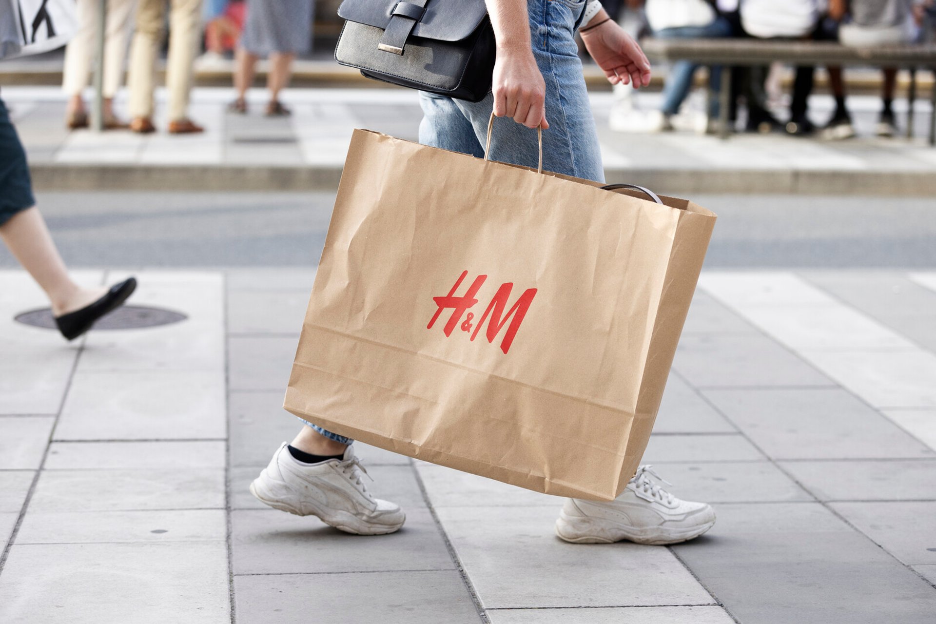 Worse than expected for H&M - drops profit target