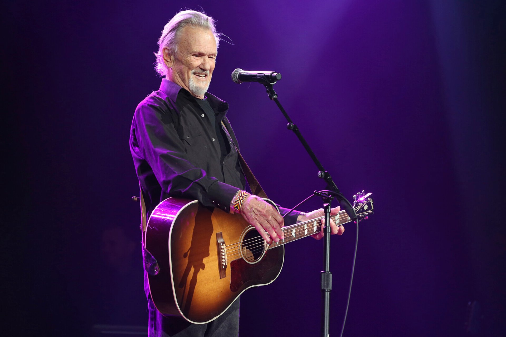 Country Star Kris Kristofferson Dead