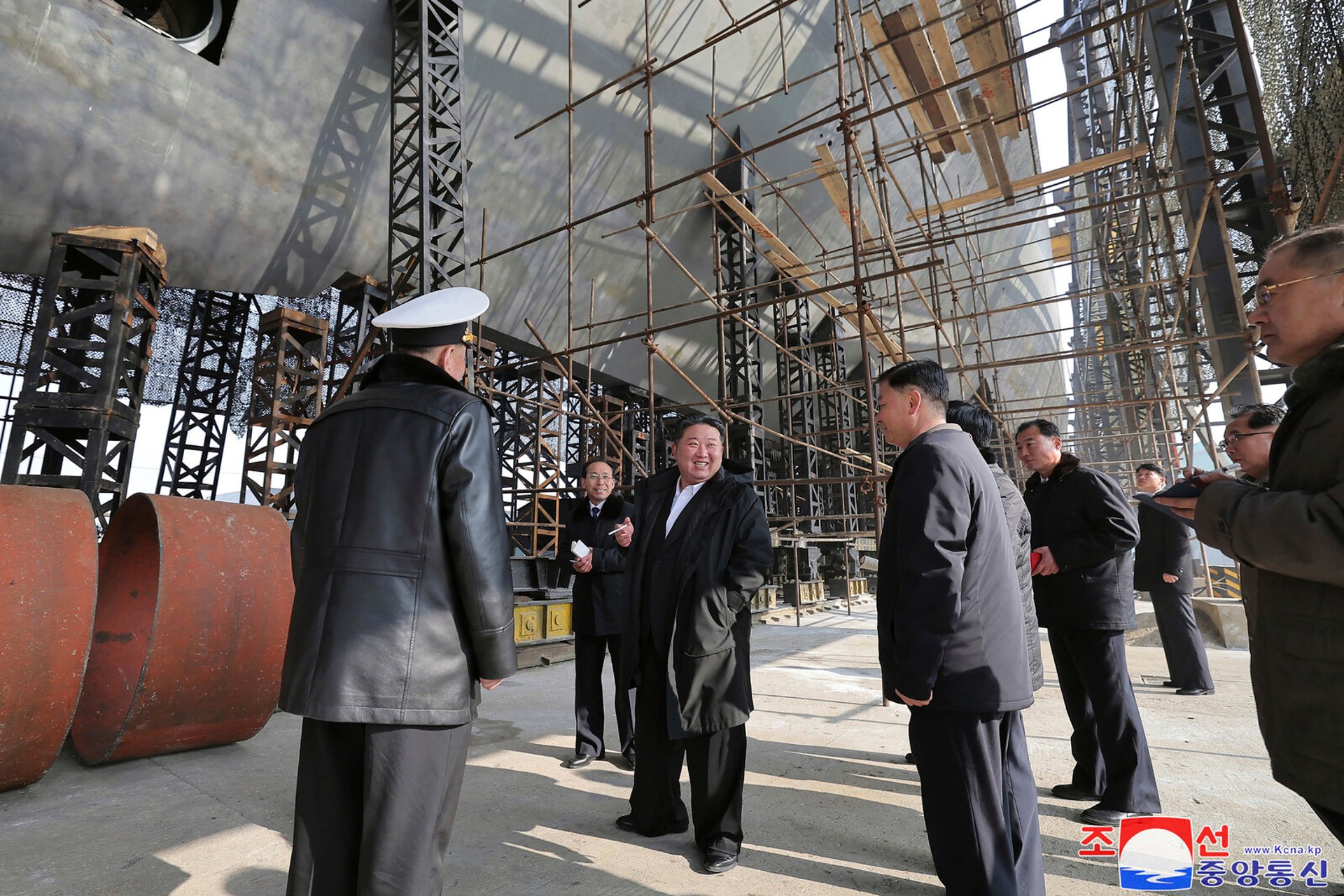 Kim shows off nuclear submarine - "threat to the USA"