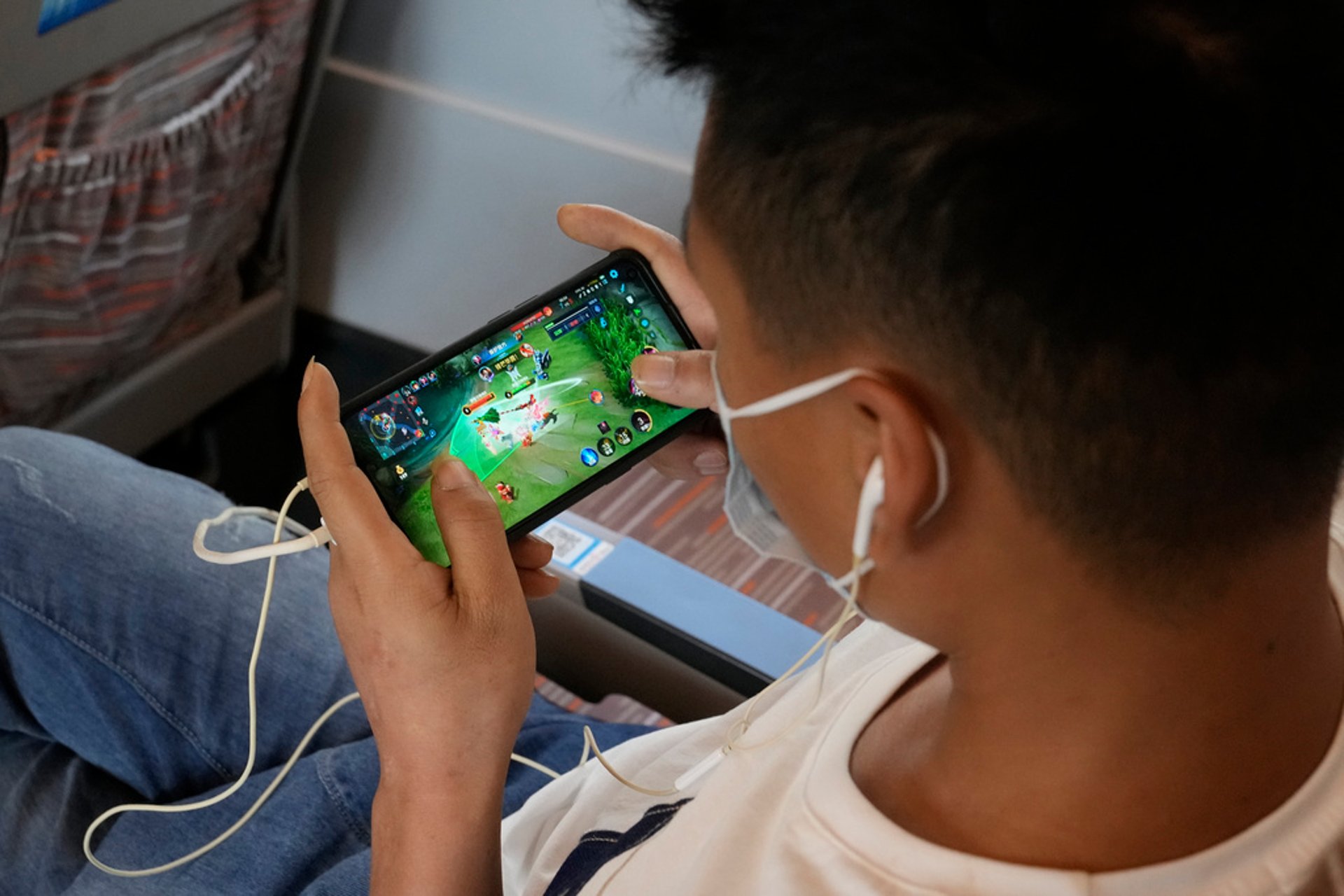 WeChat boosts Chinese gaming giant