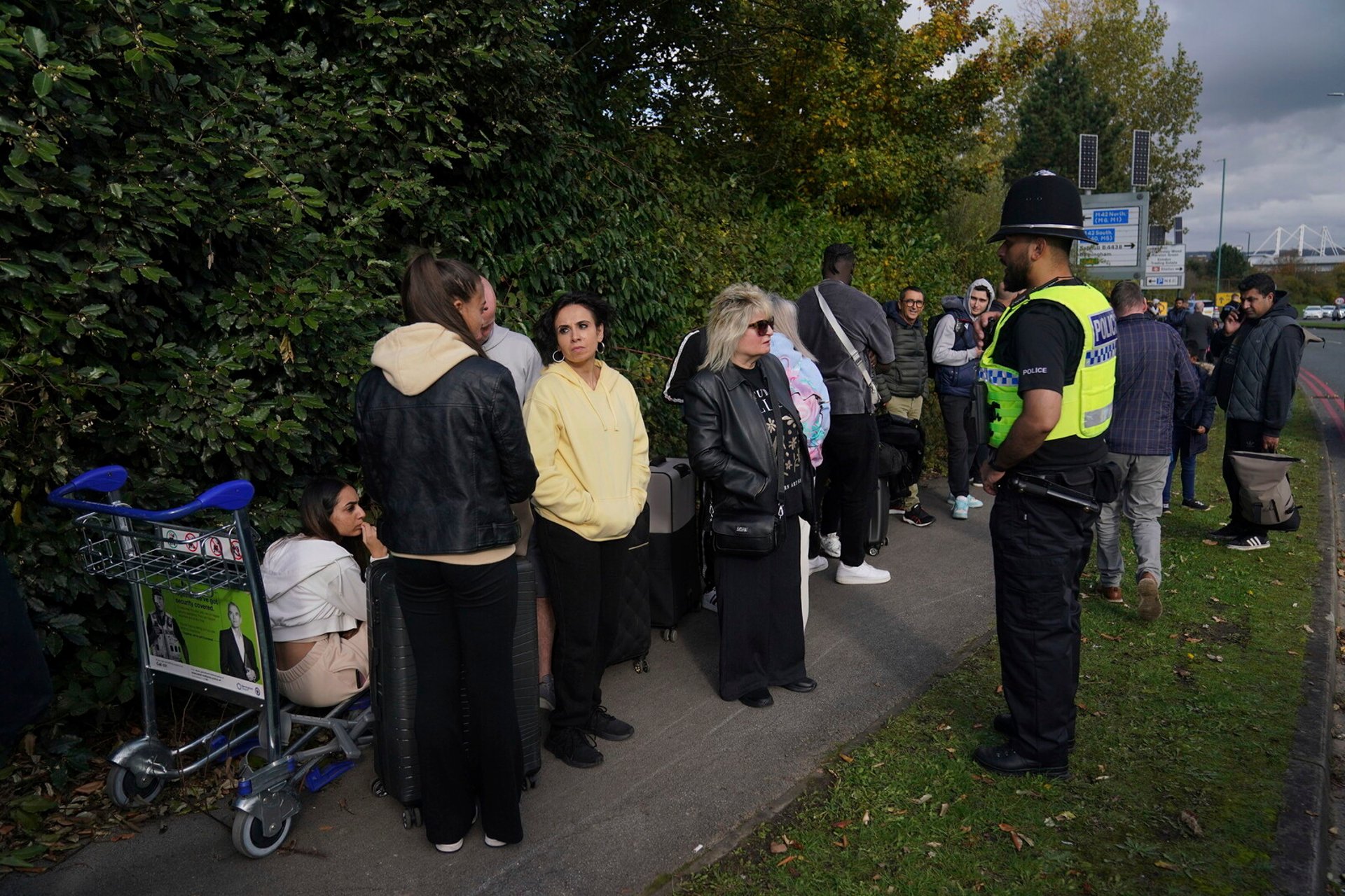 Birmingham's bomb-threatened airport reopens