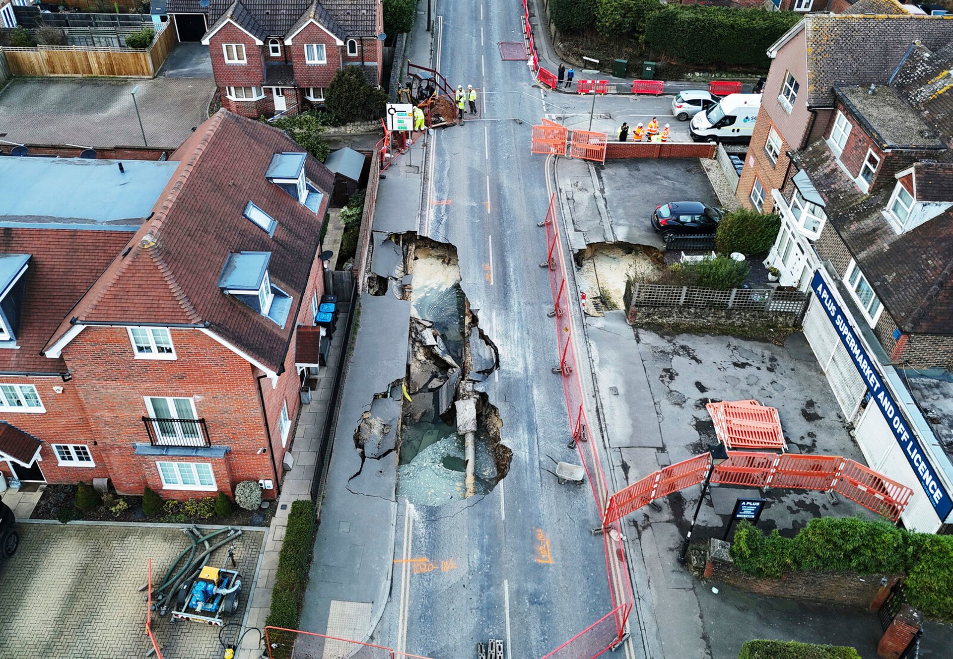 British Sinkhole as Large as a Blue Whale