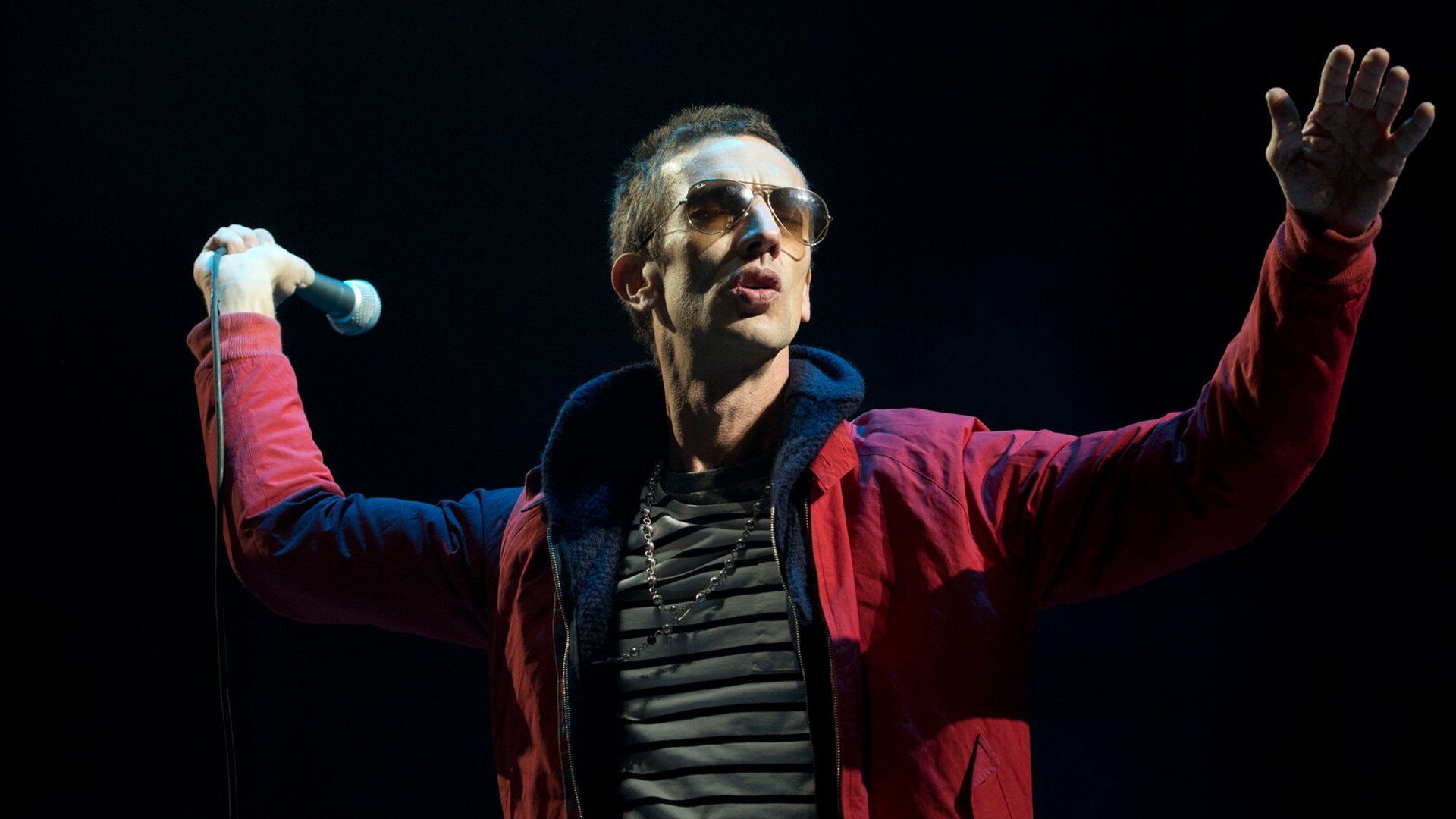 The Verve singer becomes Oasis' opening act