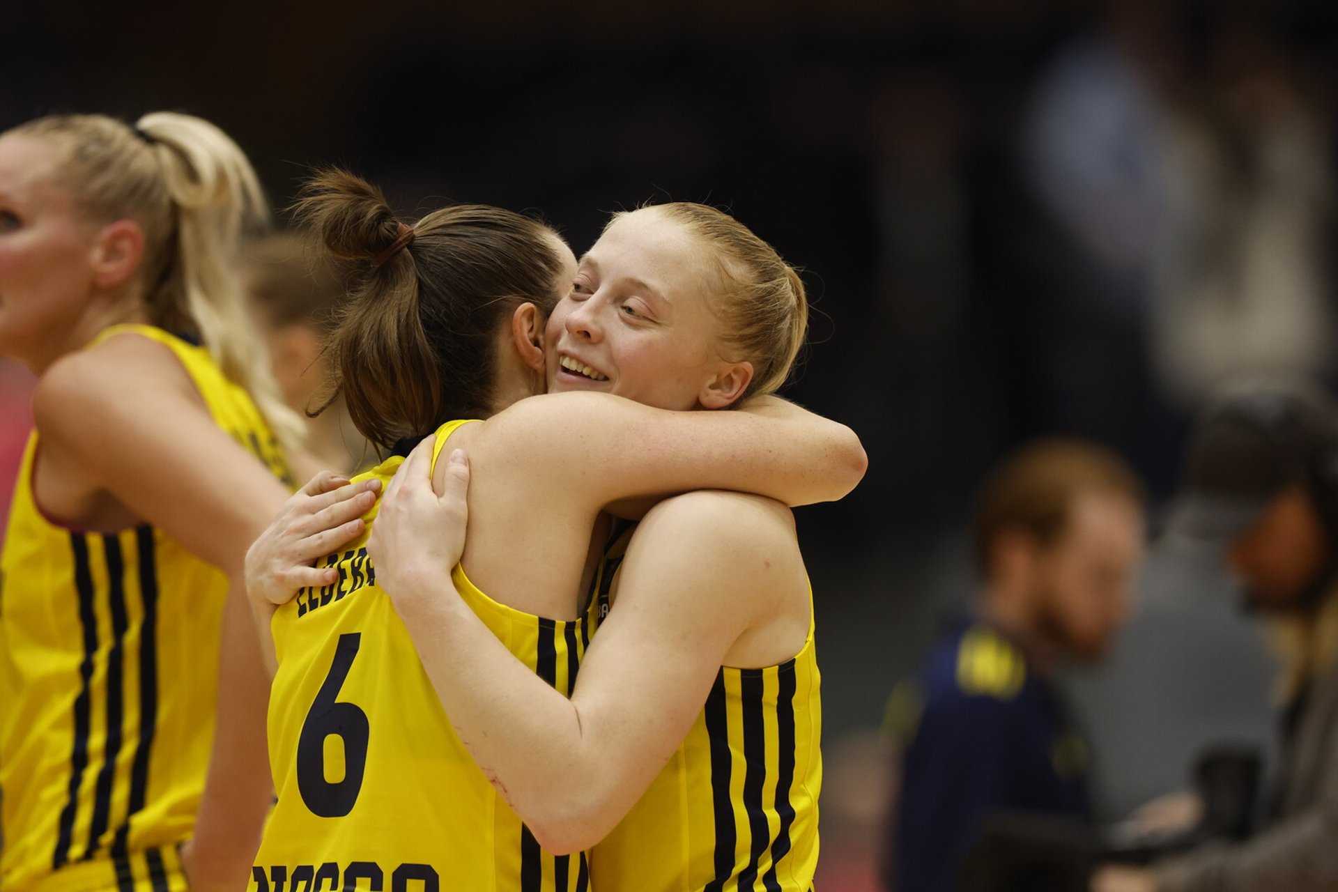 Money Rain over Swedish Basketball – Unexpected Million Gift