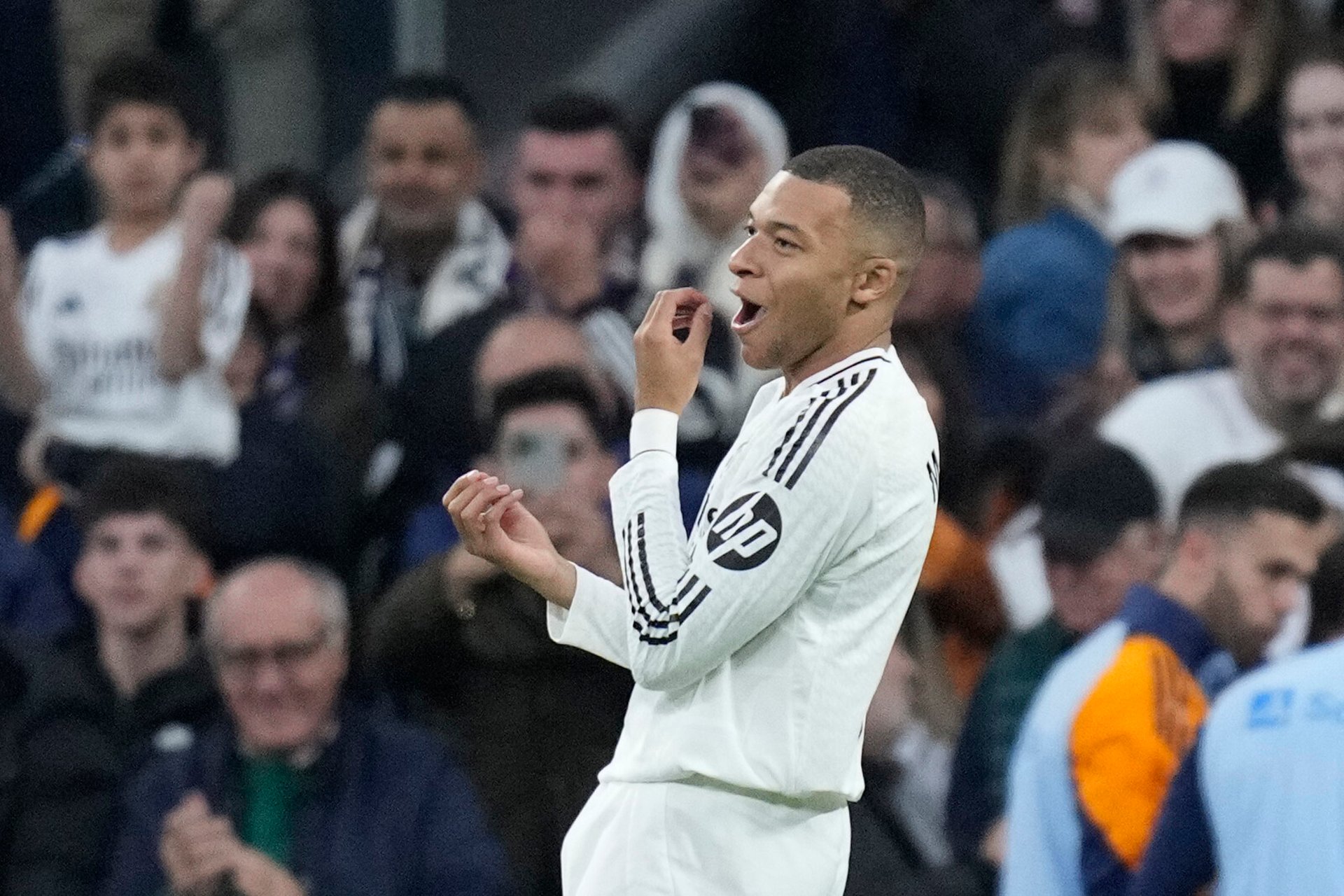 Dream goal by Mbappé in Real's big win