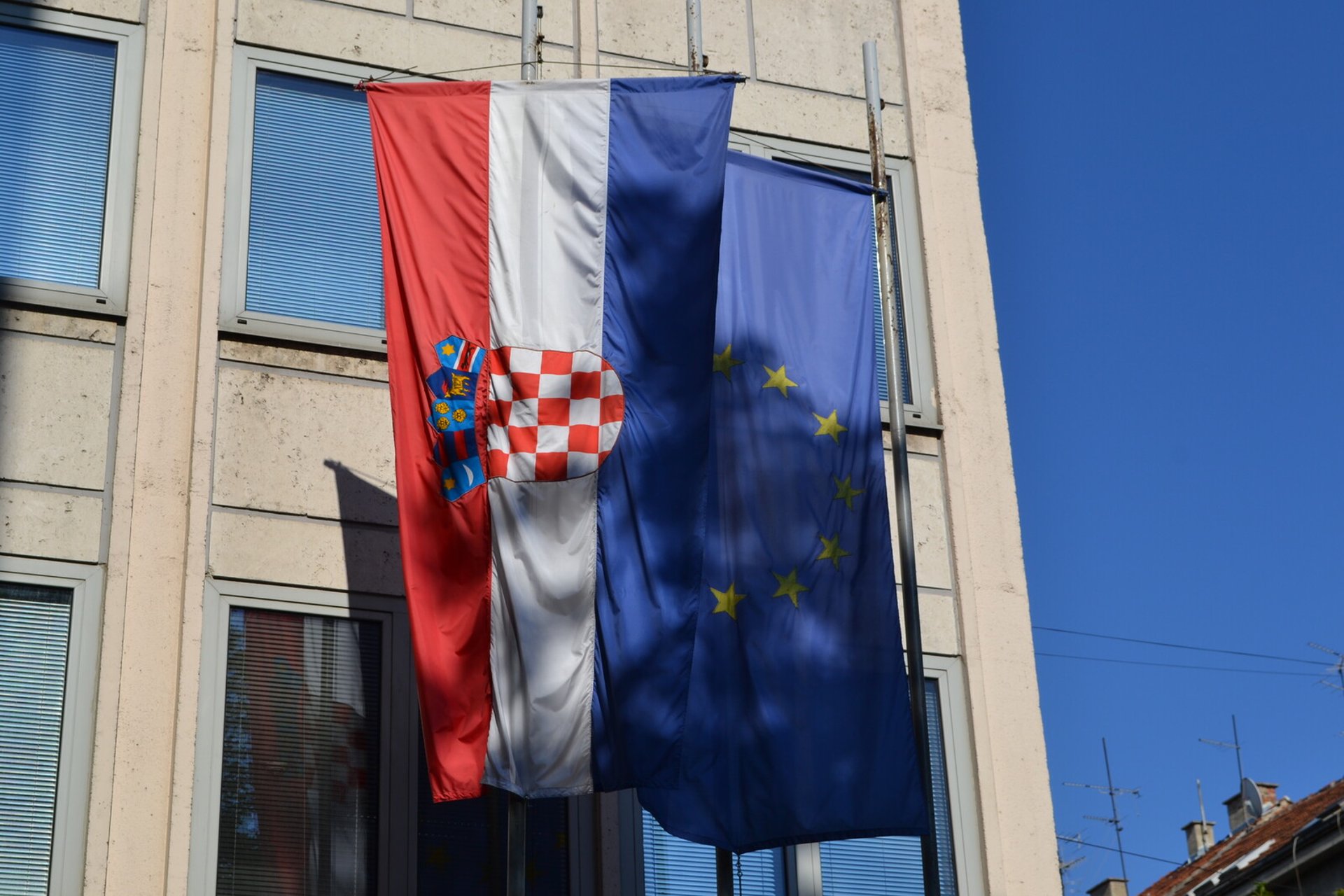 Croatian Minister Resigns After Pistol