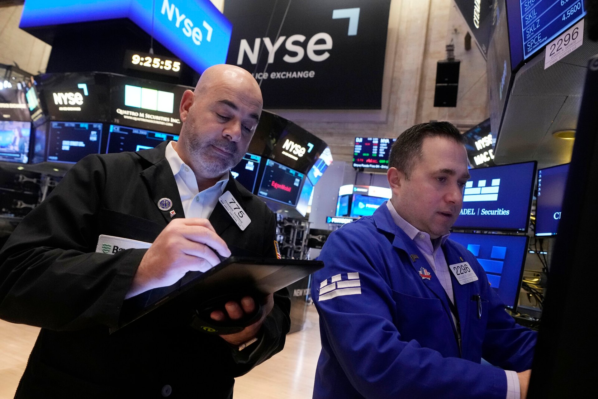 Wall Street awaits job figures