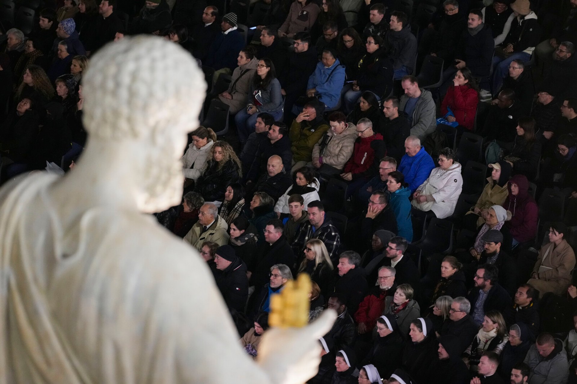 Peaceful Night for the Pope after Breathing Problems