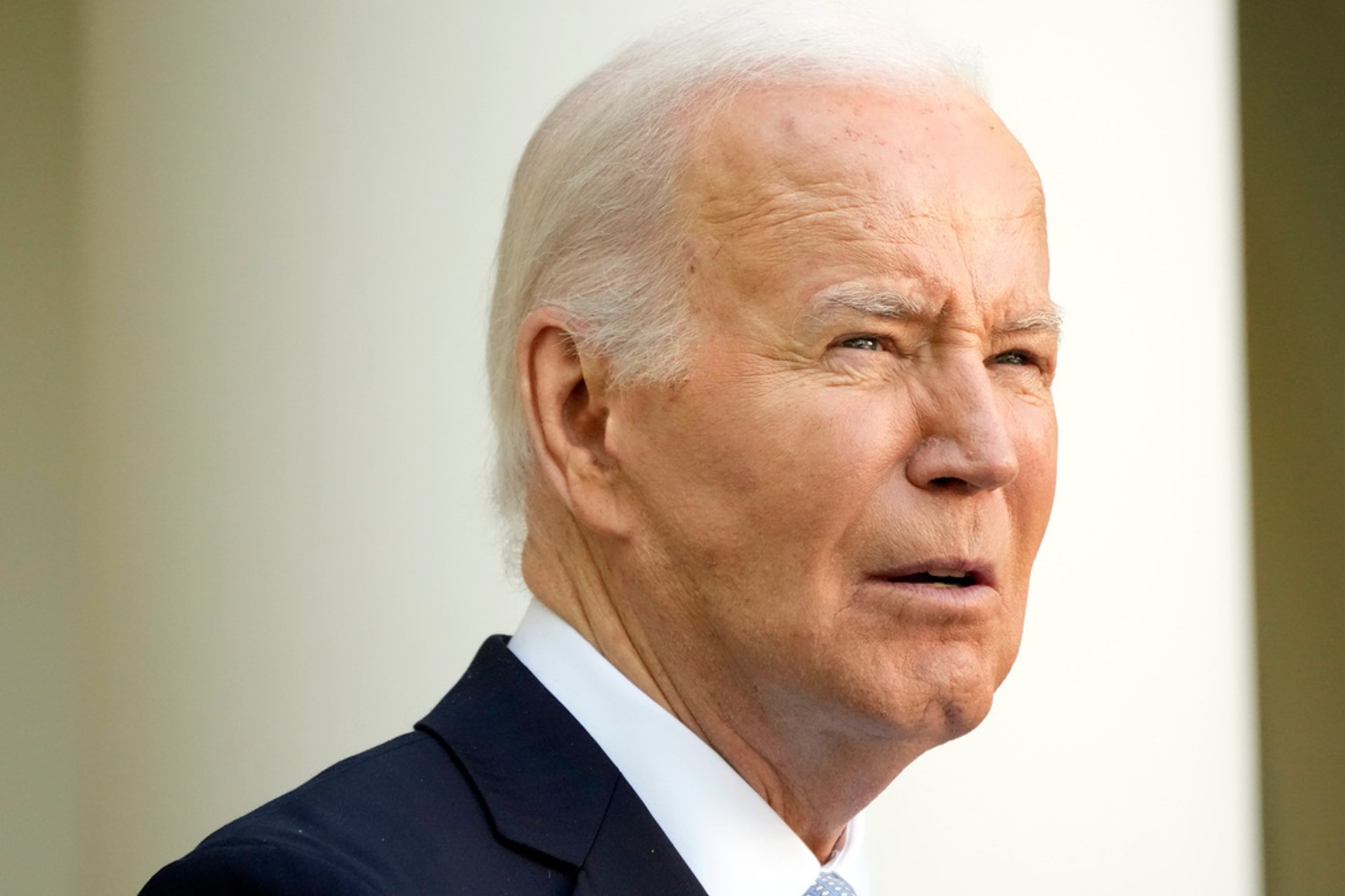 Democrats in Debate Panic: Can Biden Be Replaced?