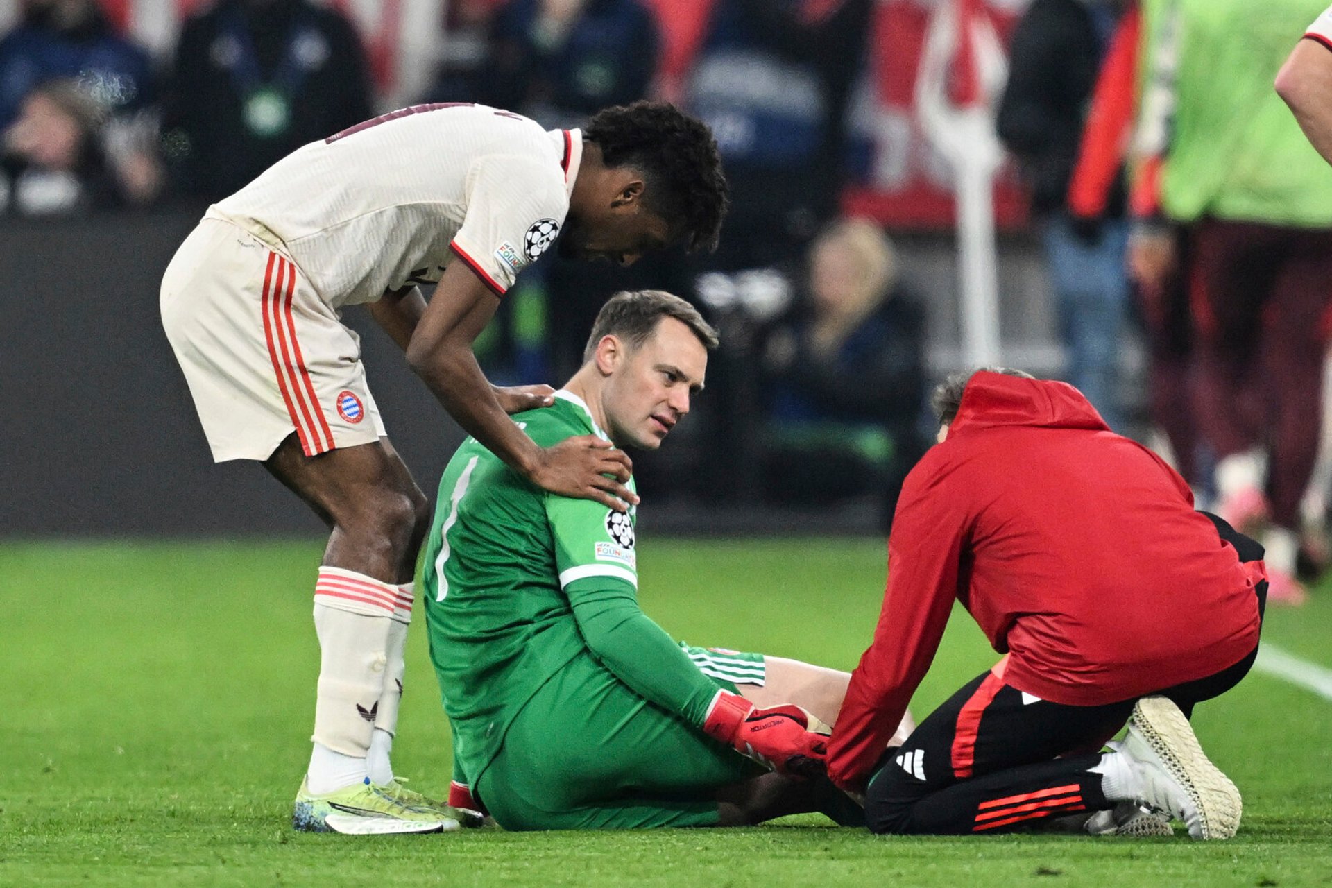 Star Goalkeeper Injured During Celebration