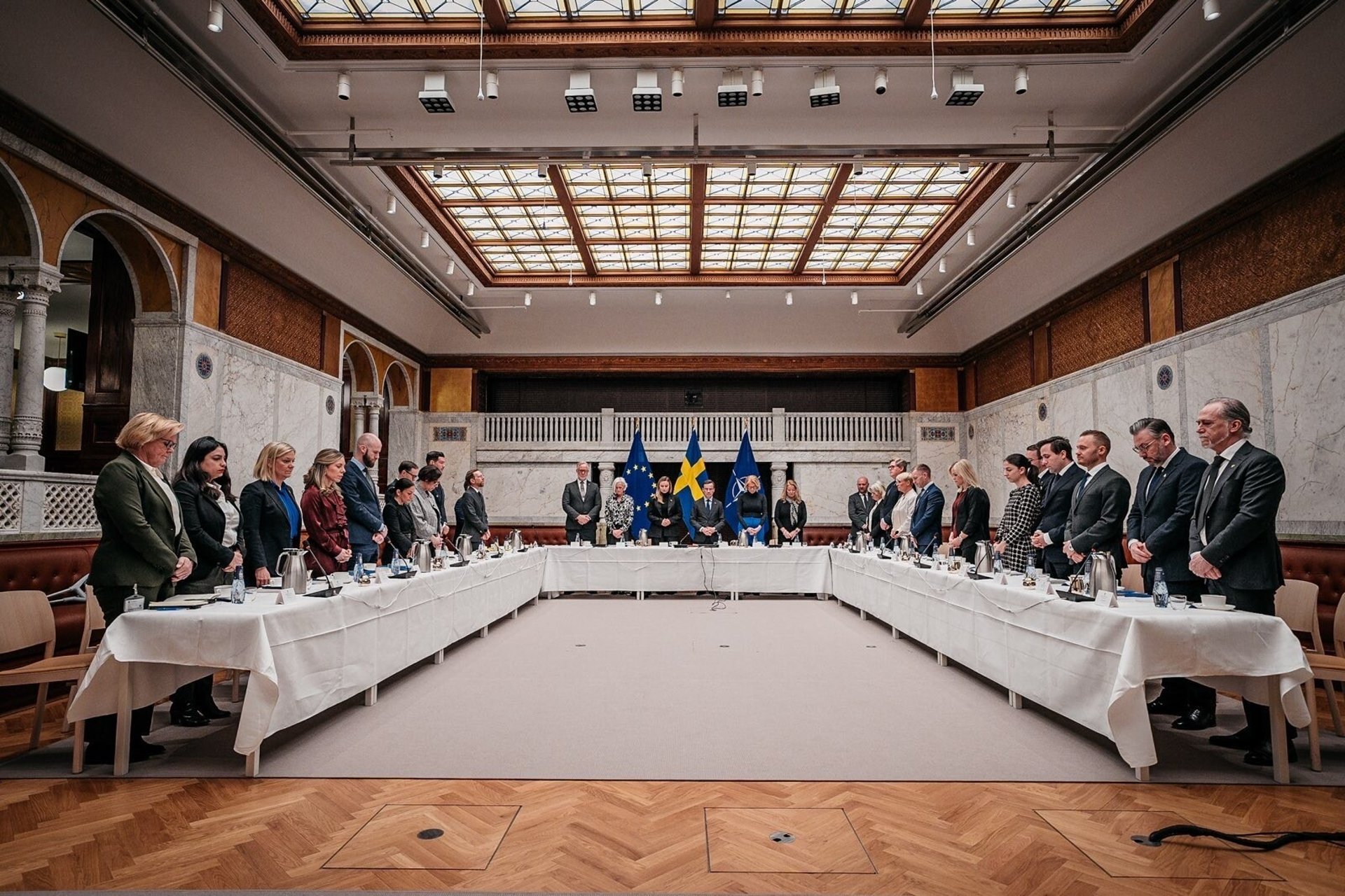 Party leaders in a minute of silence after the school shooting