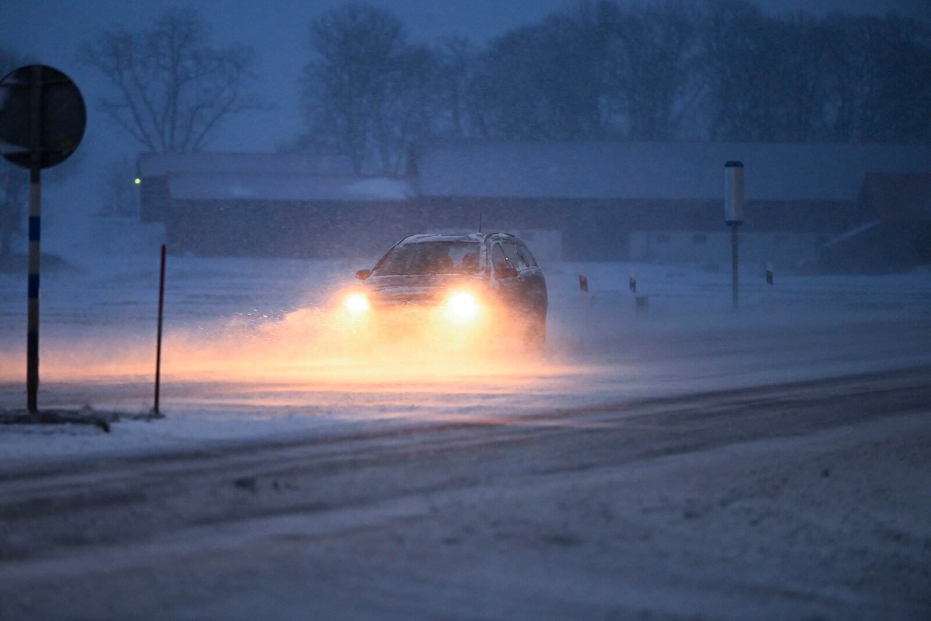 SMHI warns – sudden ice slicks in central Sweden