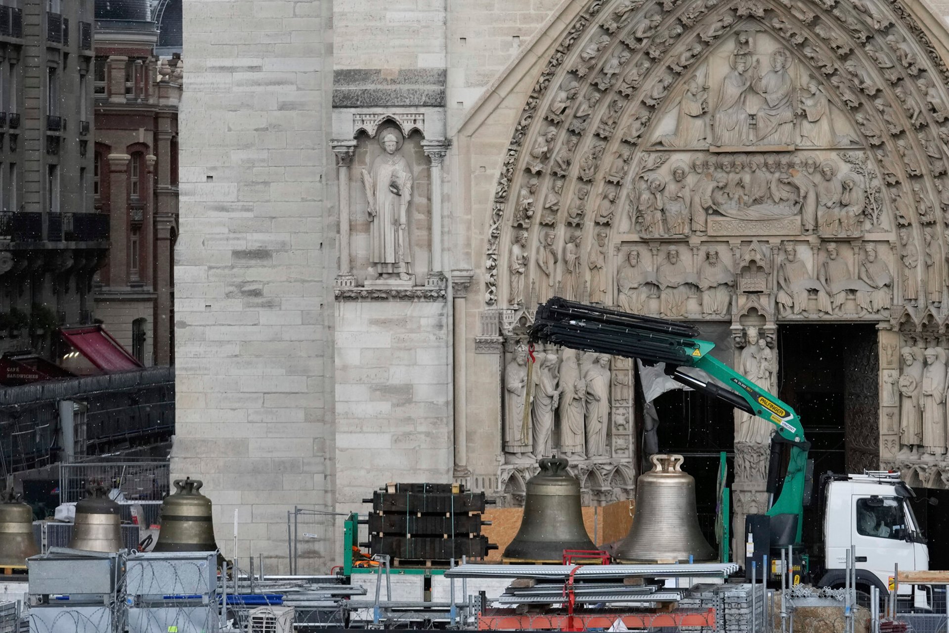 Notre Dame gets its bells