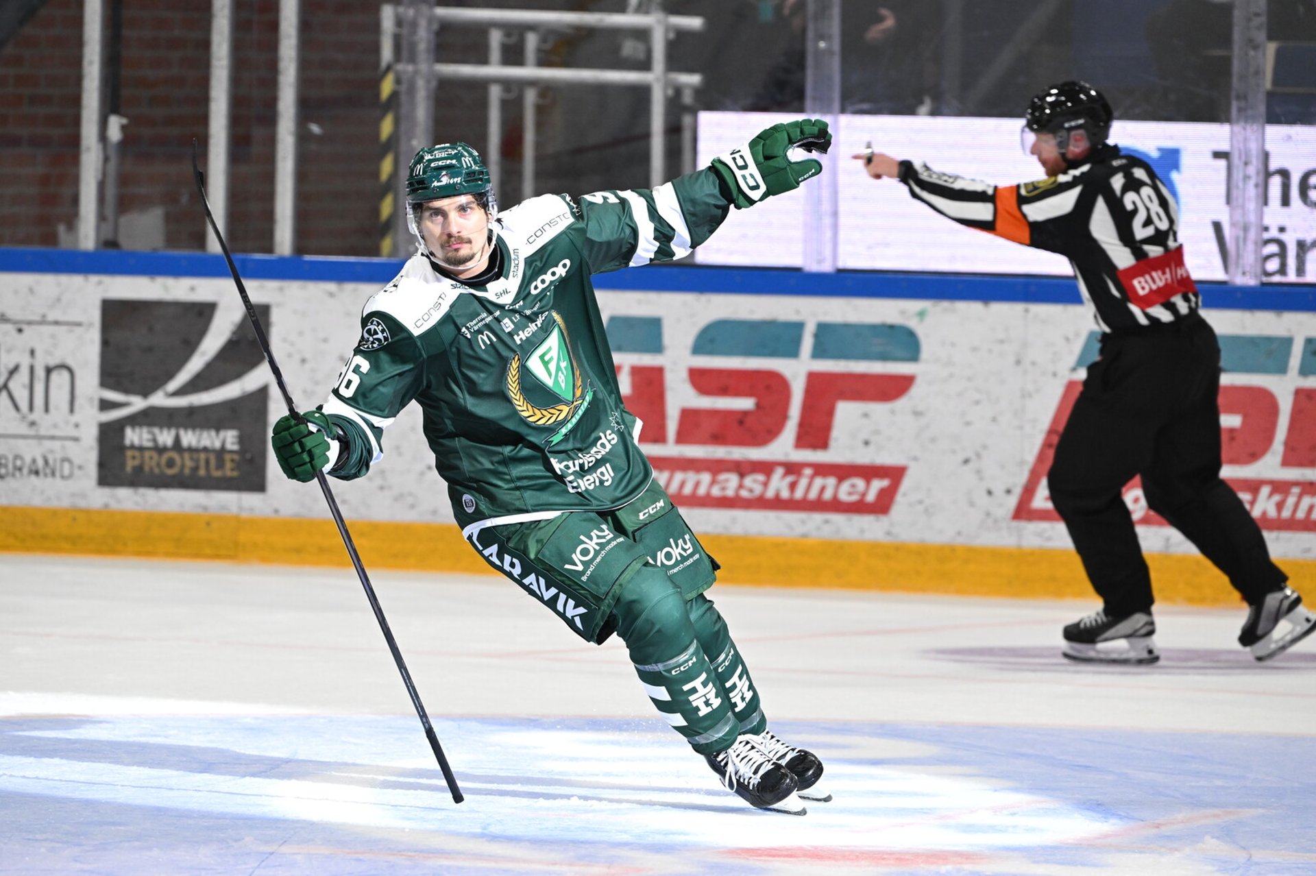 David Tomasek hero again - scored hat-trick in Champions Hockey League