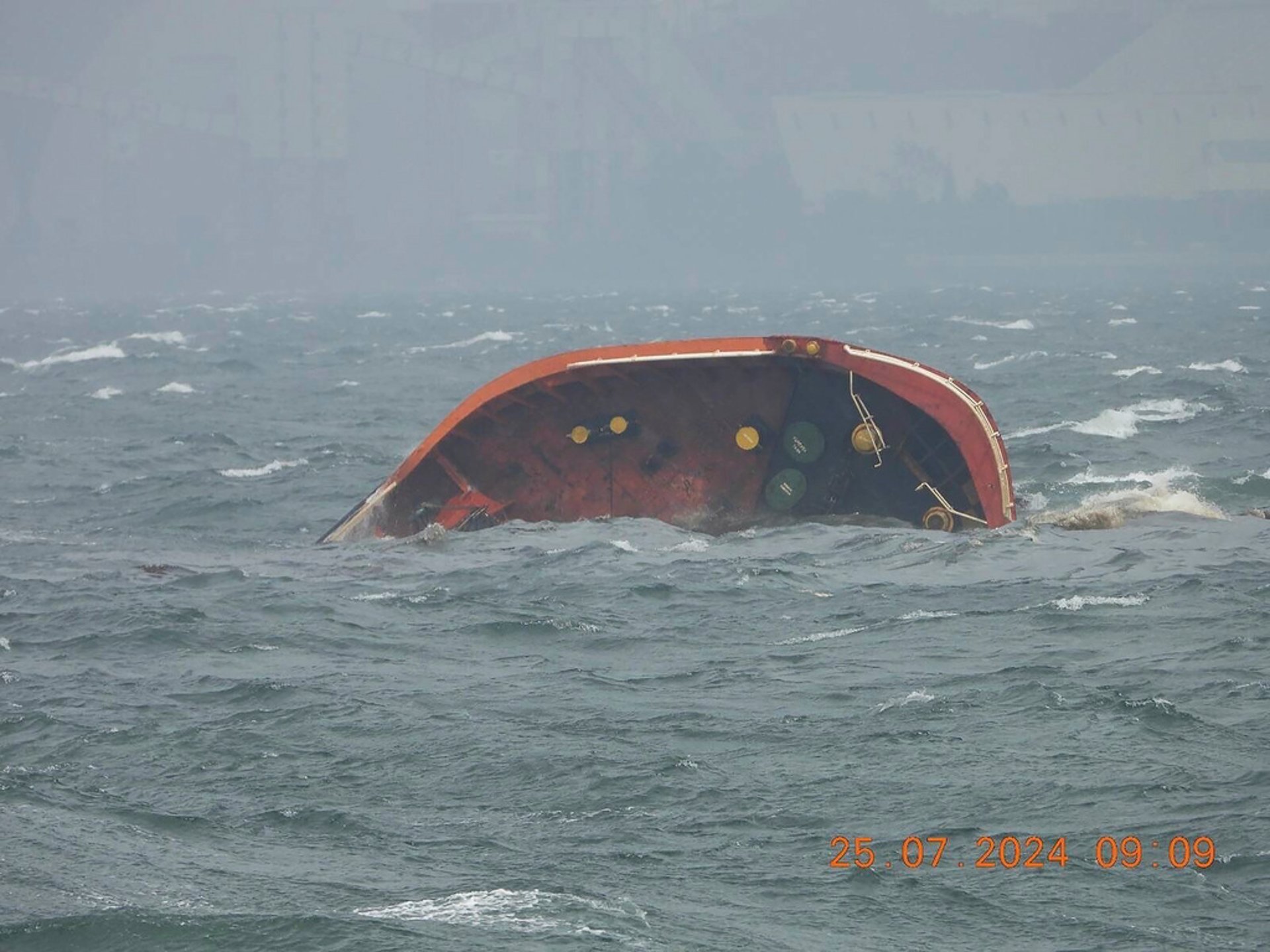 Oil Tanker Sinks – "Race Against Time"