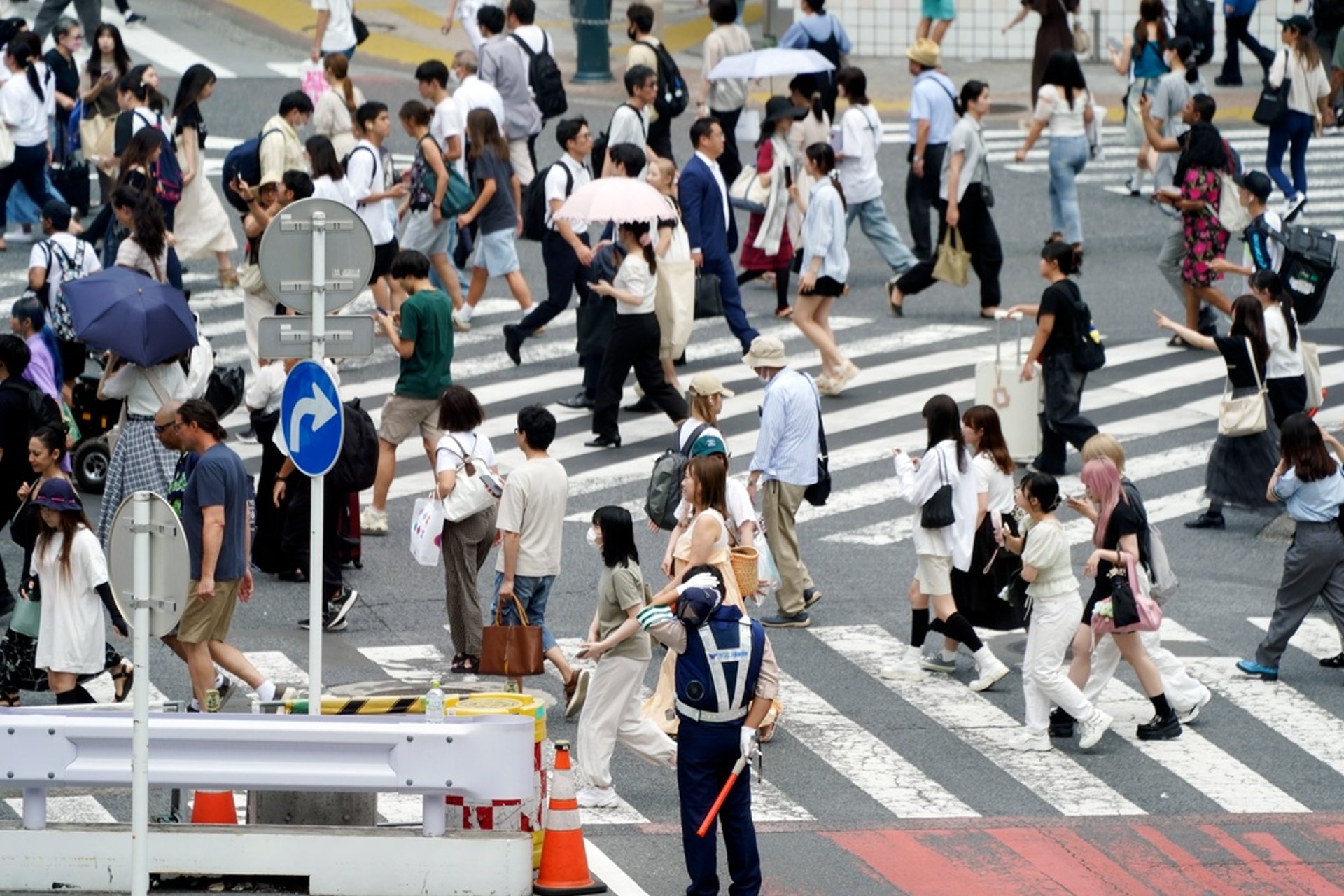 Japan scraps "marriage bonus" for women who relocate