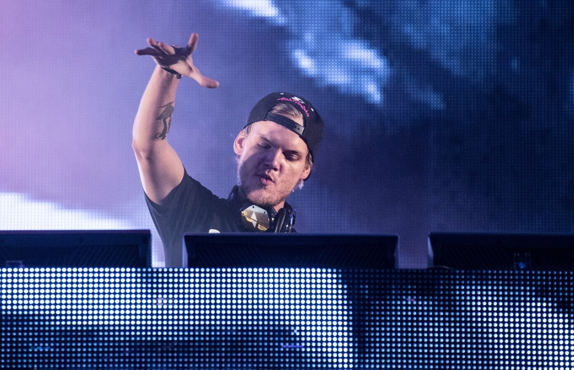 Avicii's belongings to be sold at auction