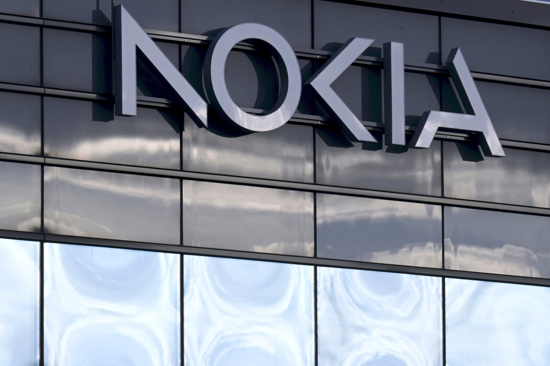 Nokia expects lower profit in 2025