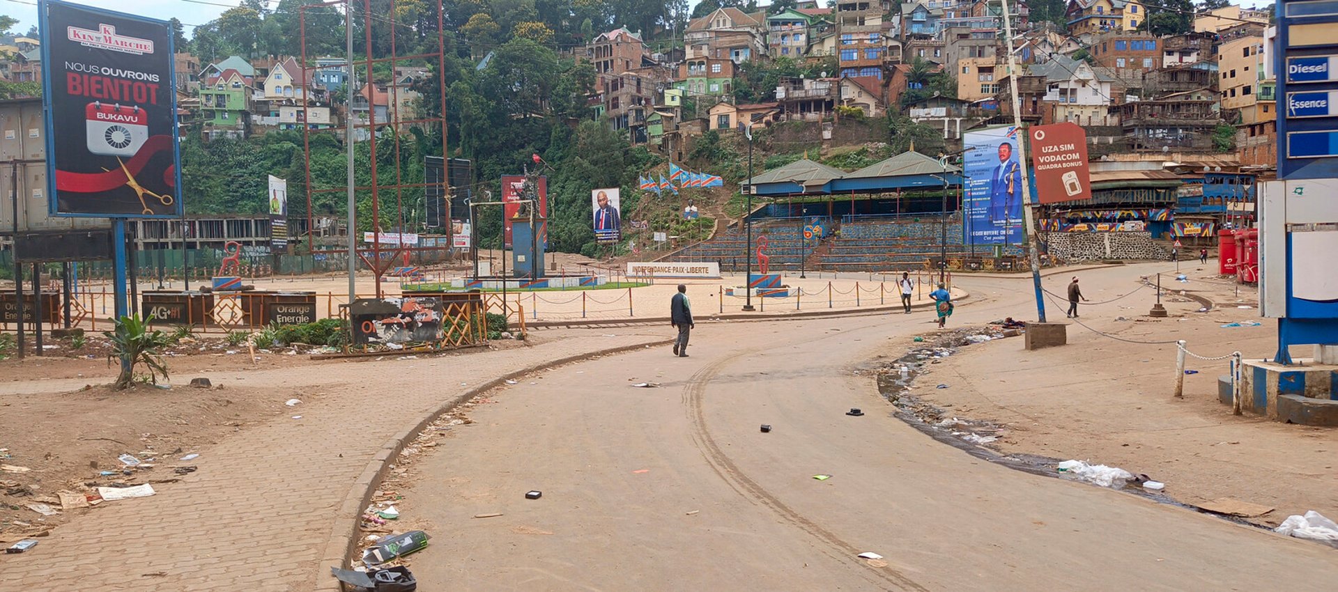 Thousands flee Bukavu after militia invasion