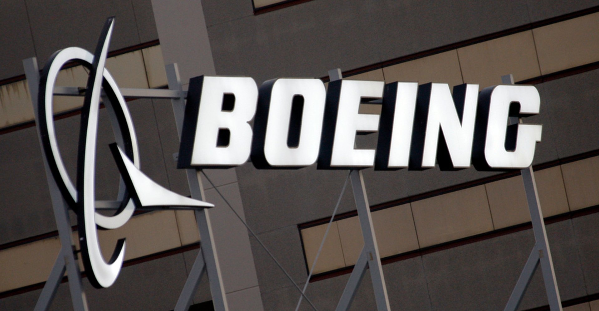 New CEO for Boeing – takes over in turbulent times