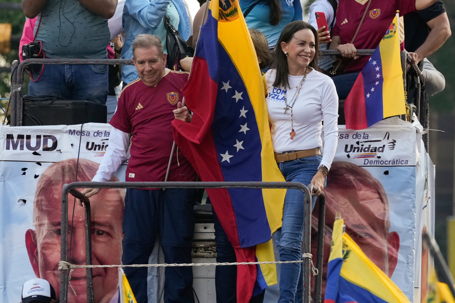 Venezuela: Opposition Leader Summoned for Interrogation