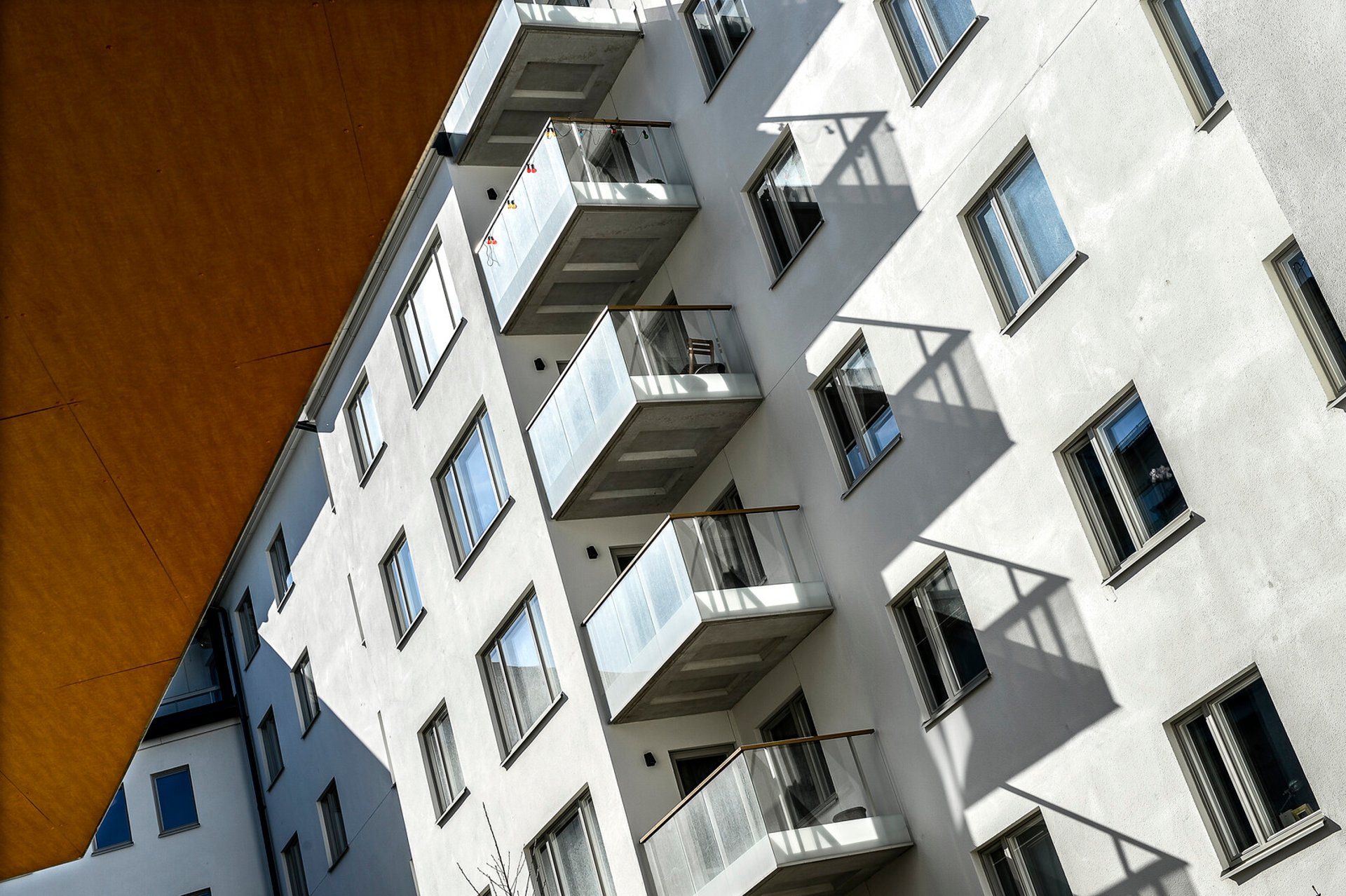 More Swedes have better housing economy