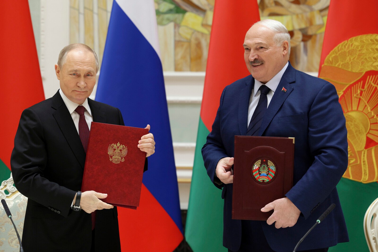 Putin wants to deploy hypersonic robot in Belarus