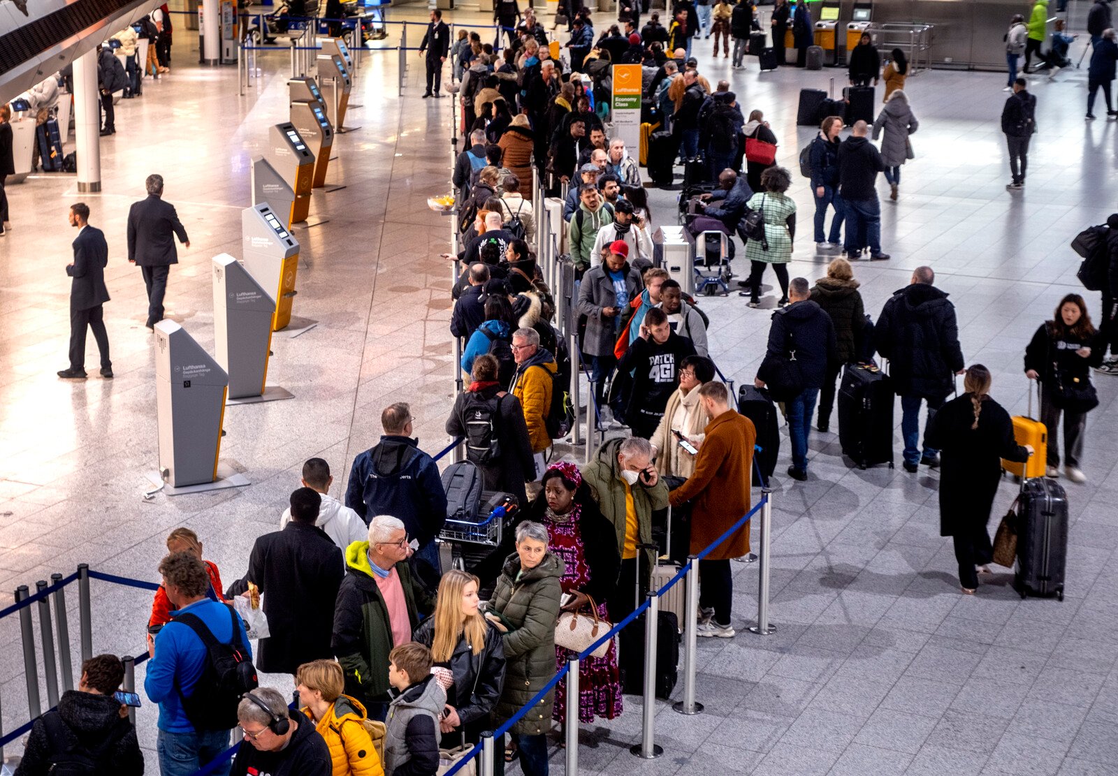 Computer problems bring German airports