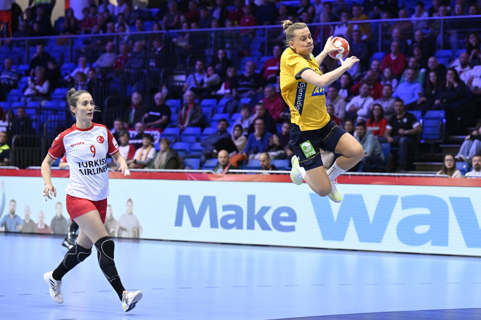 Goal Festival as the Handball Women Crushed Turkey