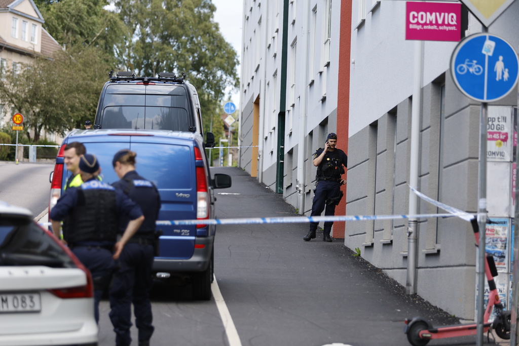 Suspected hand grenade may have been thrown onto balcony