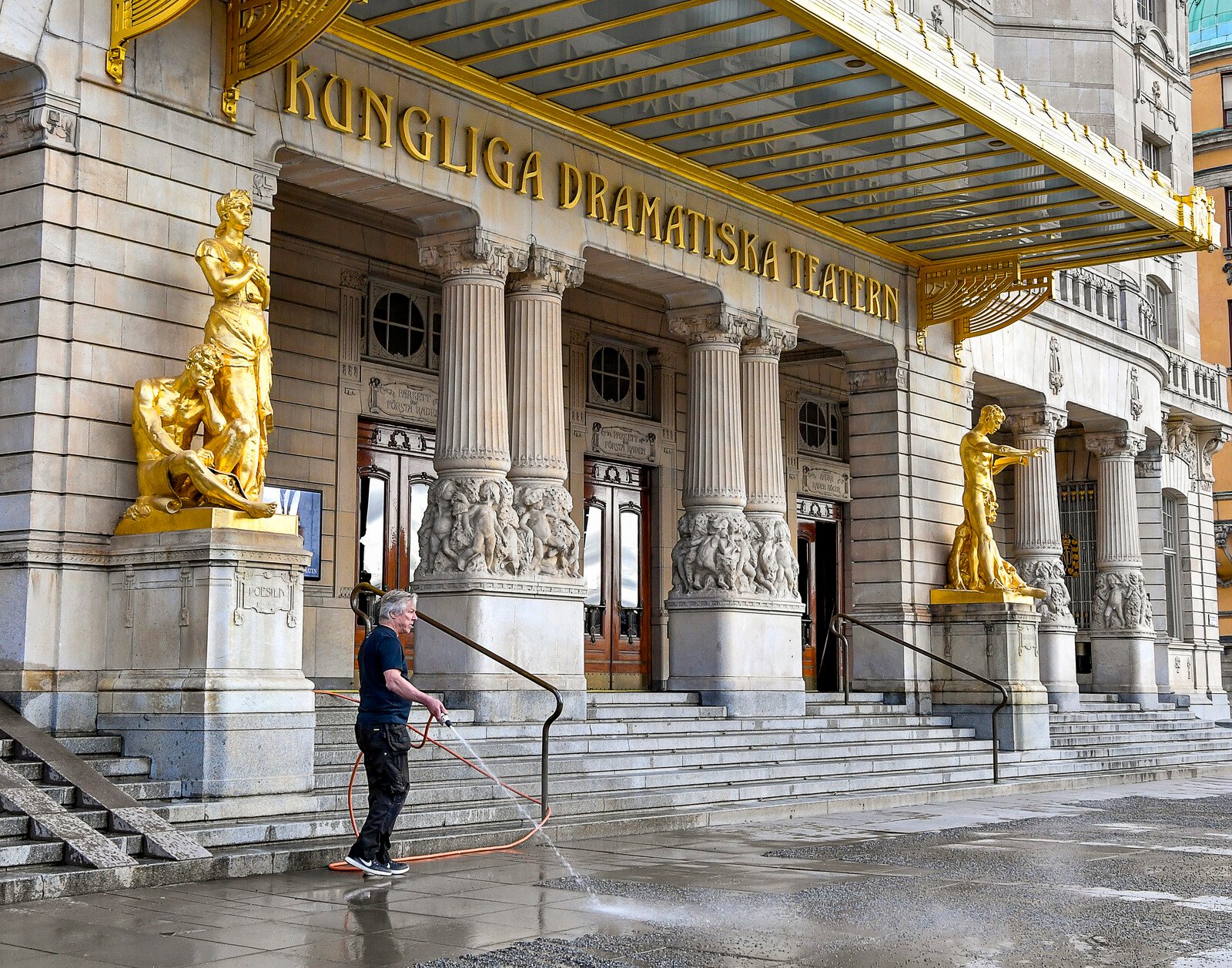 Leak at Dramaten – audience