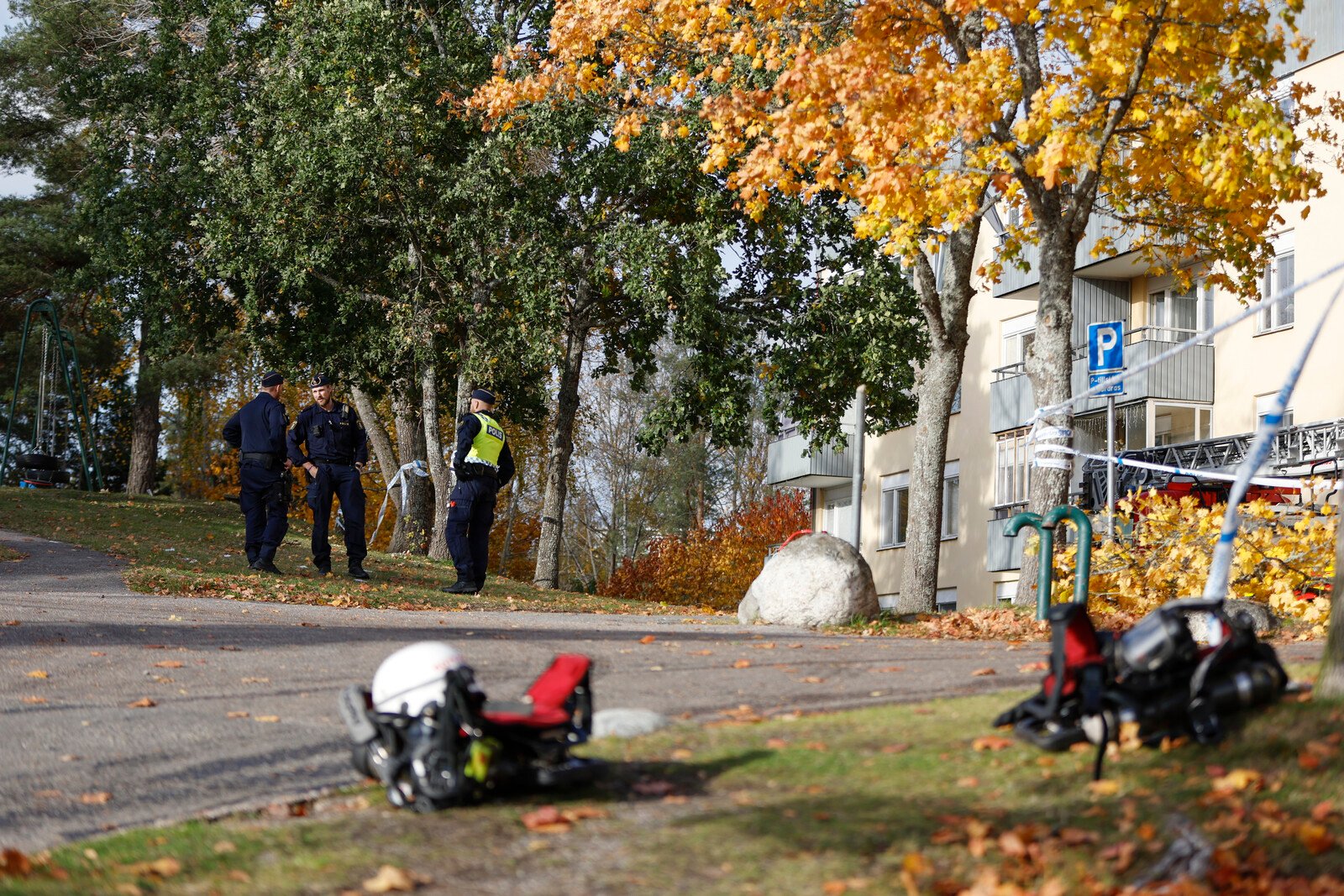 Eight taken to hospital after fire in Södertälje