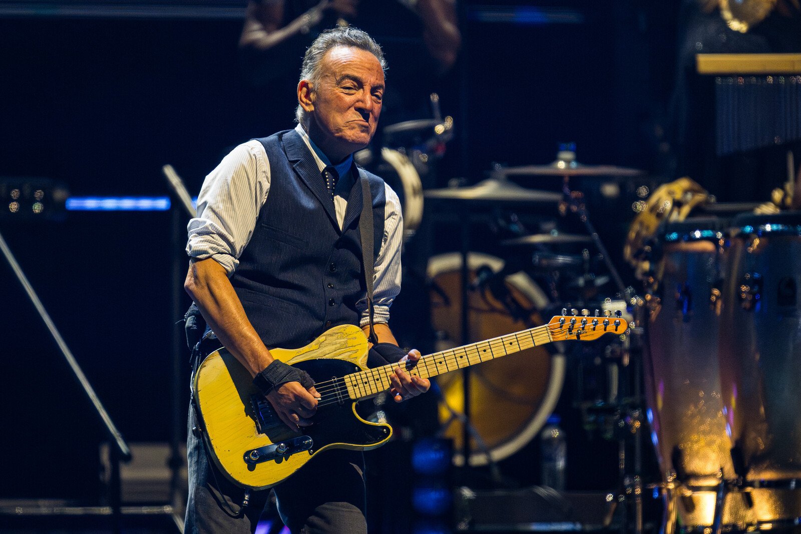 Bruce Springsteen gives his support to Harris